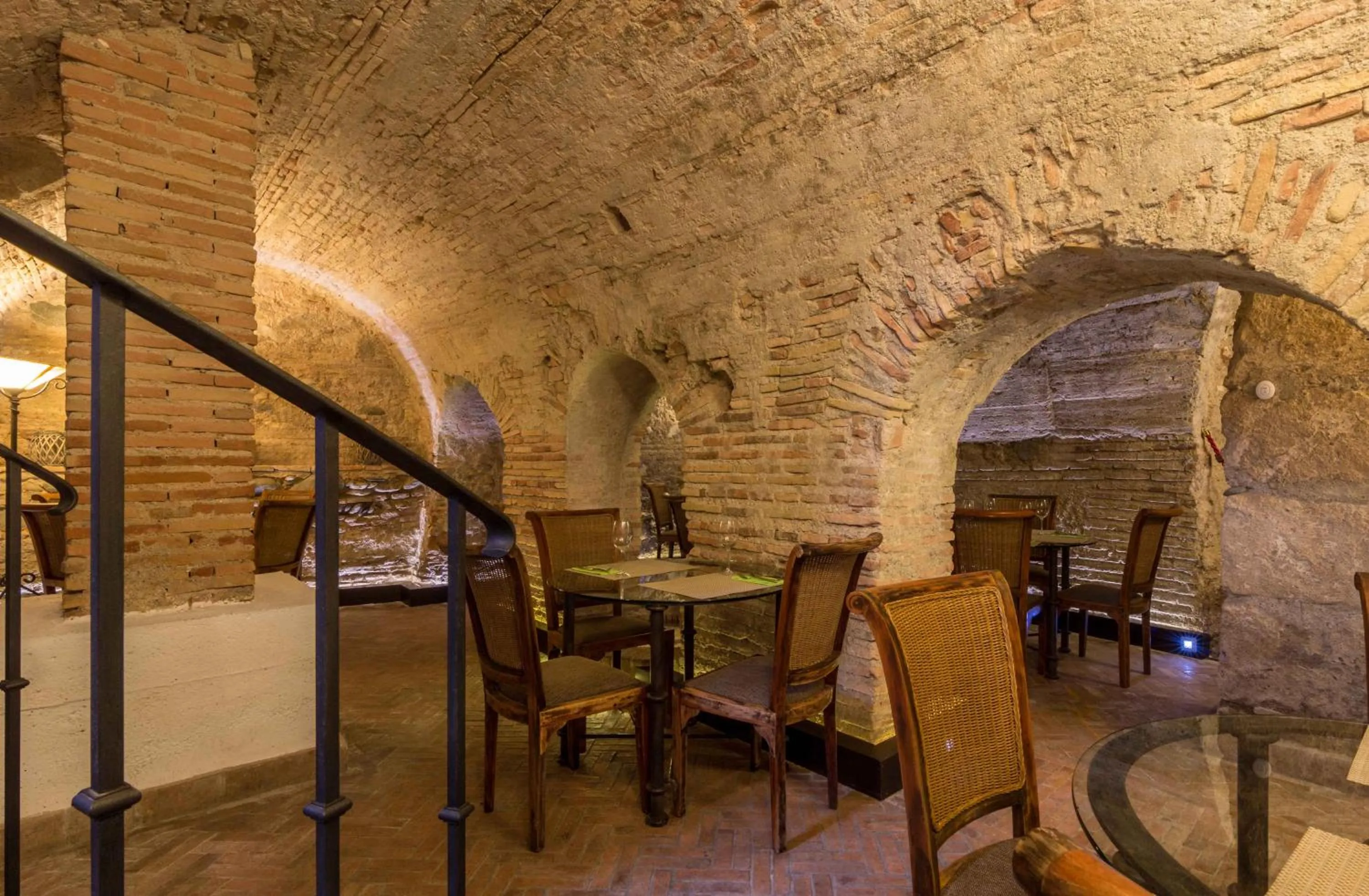 Restaurant/places to eat in Casa del Capitel Nazarí