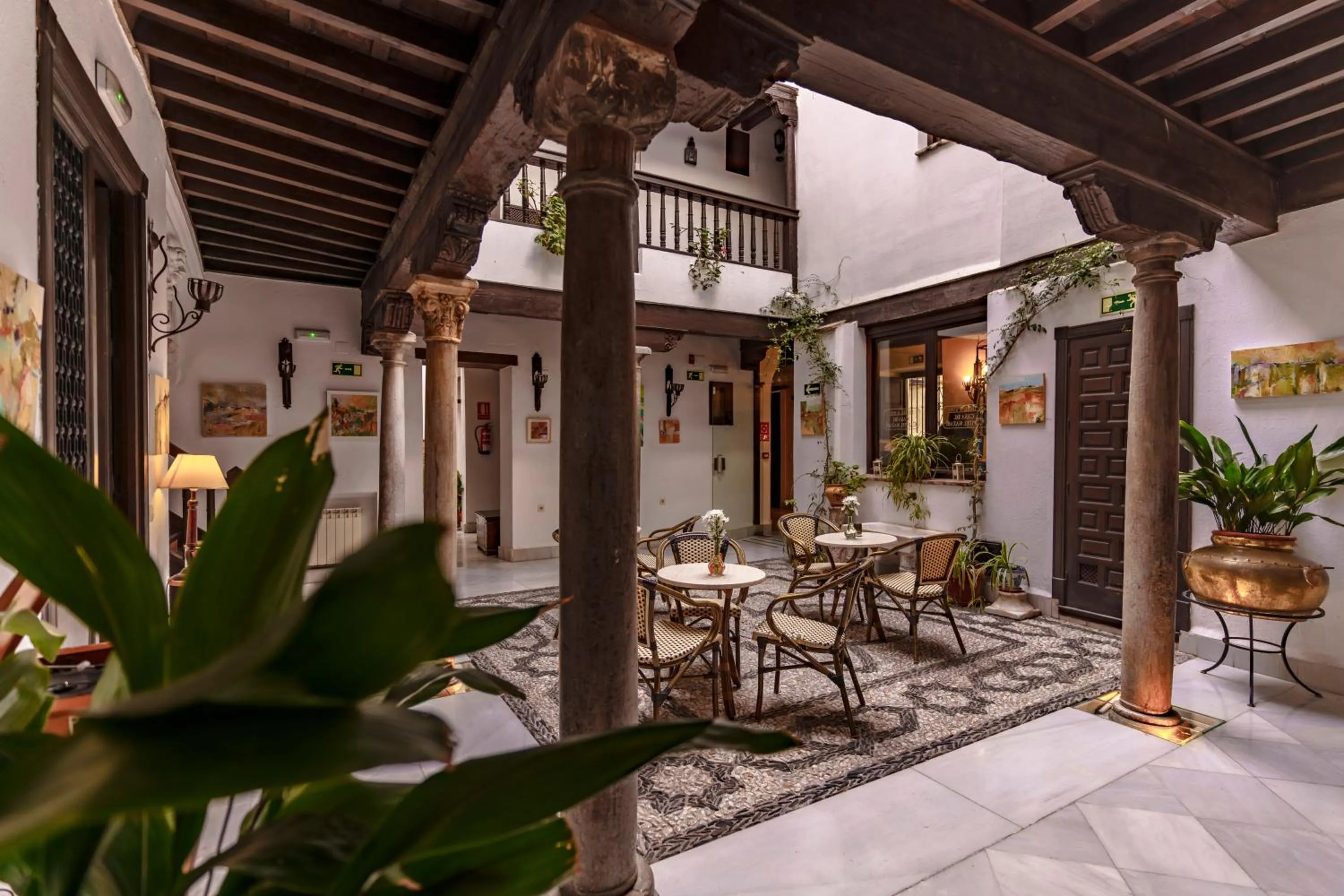 Property building in Casa del Capitel Nazarí