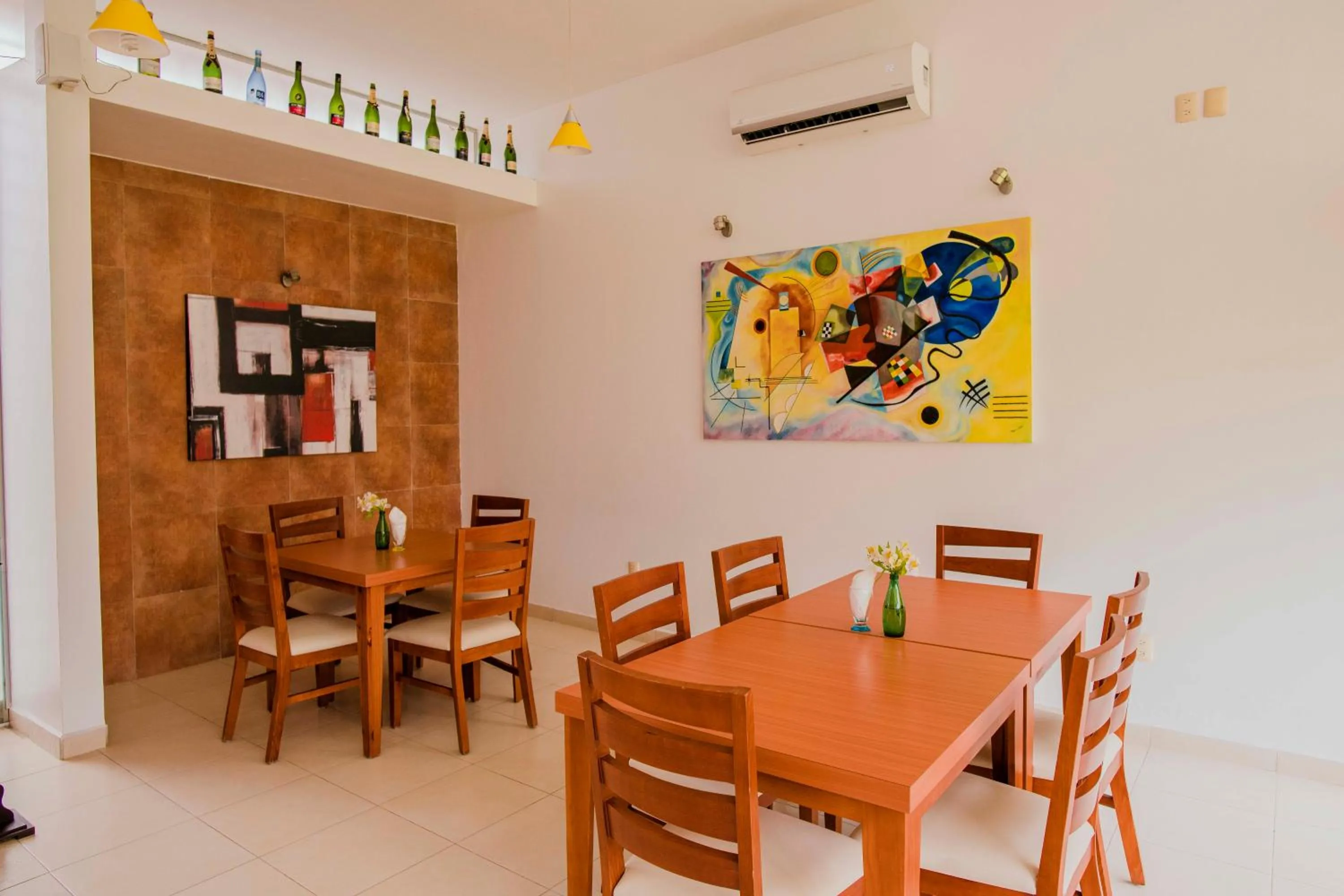 Restaurant/places to eat in Hotel La Querencia