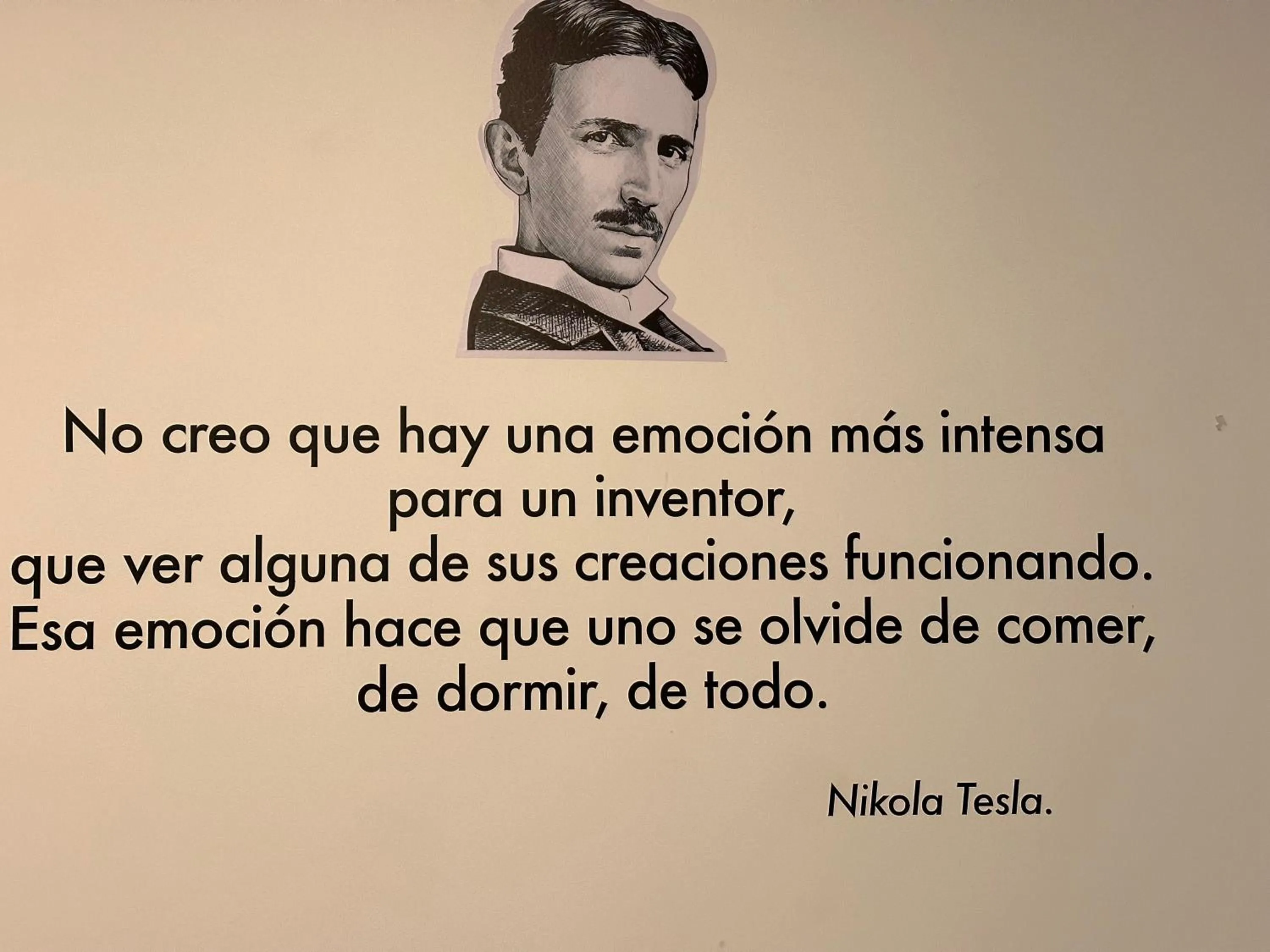 Text overlay in CoLinkHouse Hotel