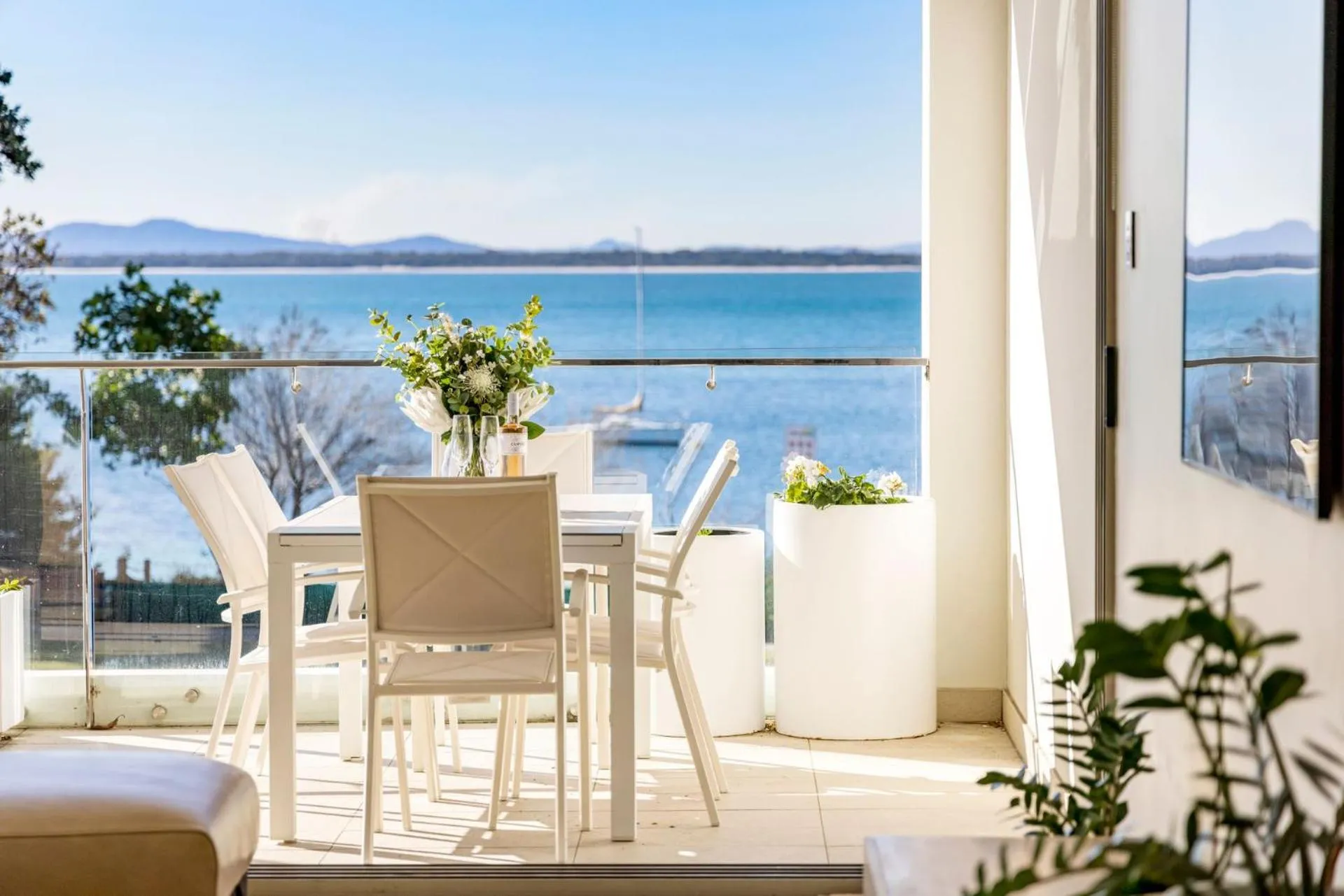 Aura 3 Spectacular Beachside Views