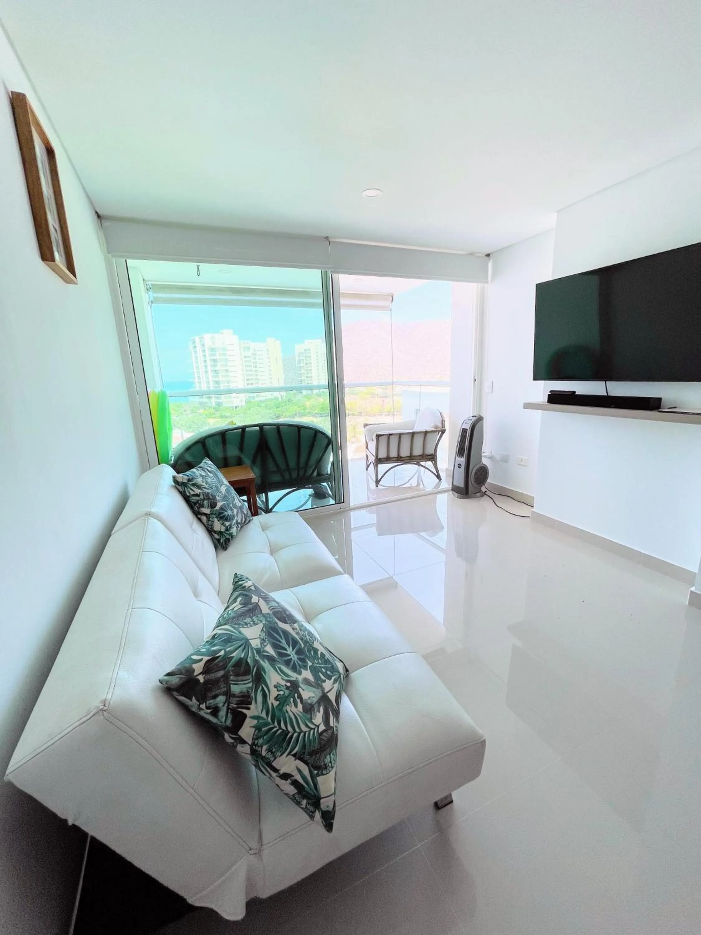 Exclusivo Apartamento con Vista al Mar en Torre Areia - Pozos Colorados - Bello Horizonte - Santa Marta - Acceso Directo a Playa