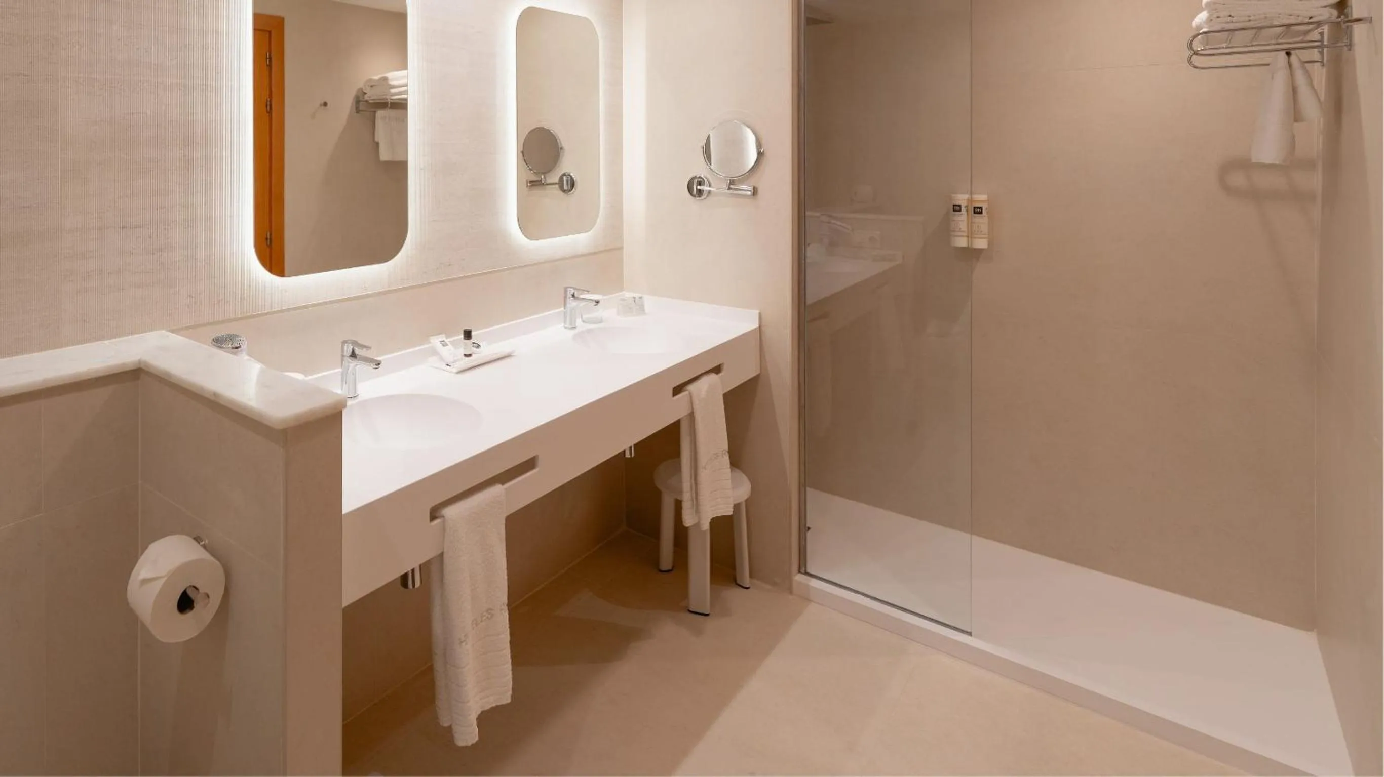 Bathroom in Hotel RH Ifach