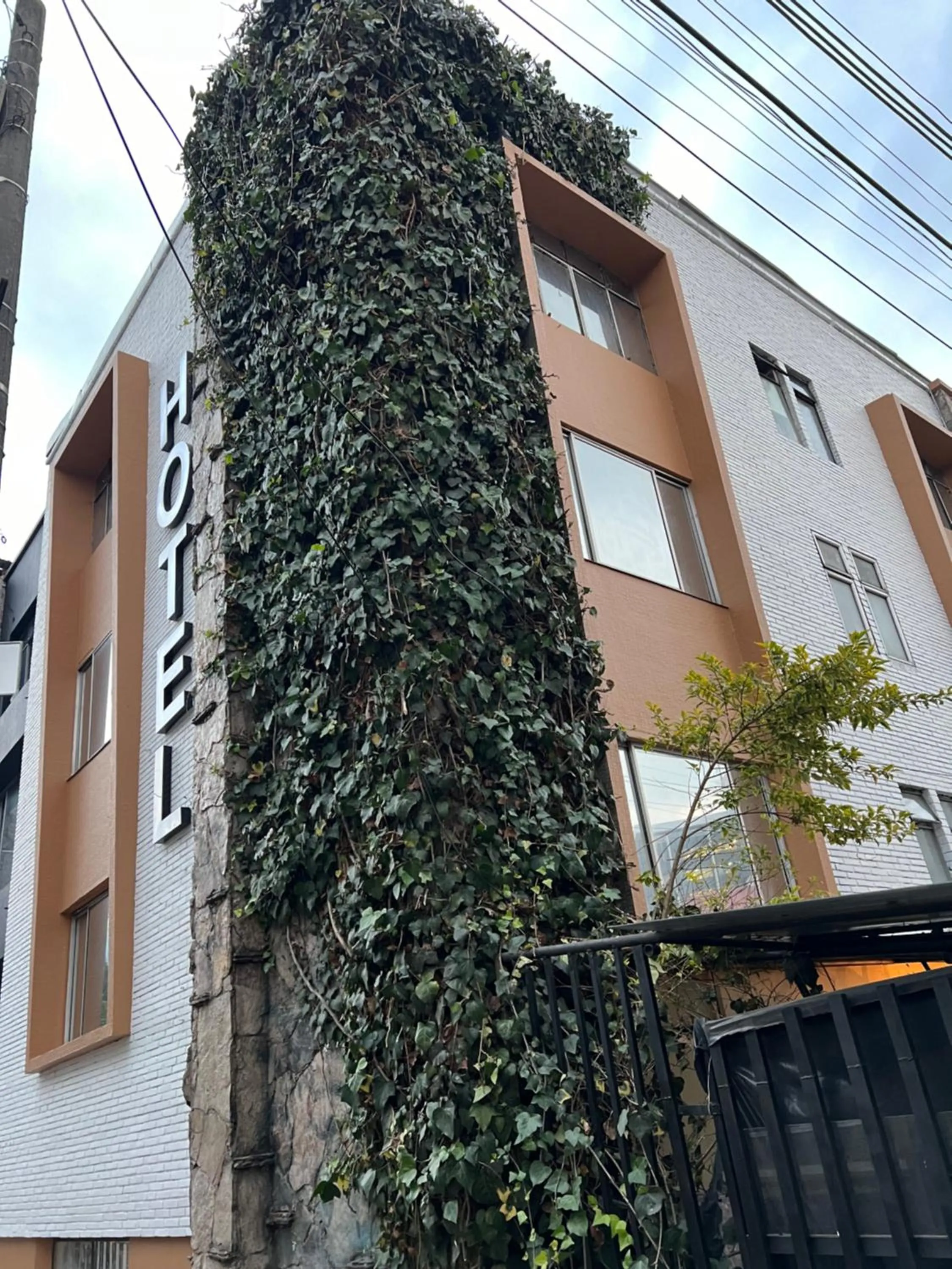 Hotel Calantha