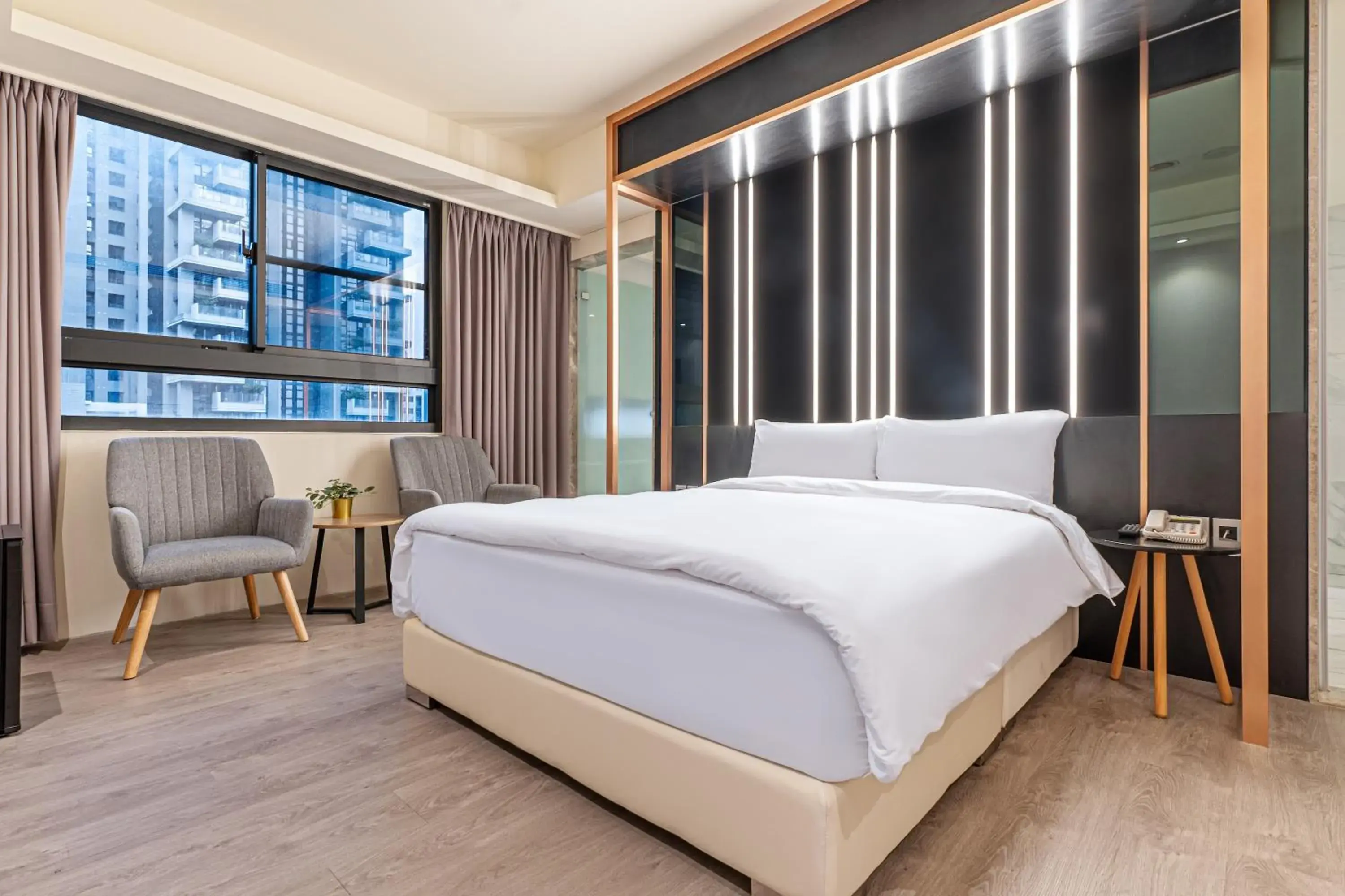 Photo of the whole room, Bed in CHECK inn Taichung Qinghai Photo of the whole room, Bed in CHECK inn Taichung Qinghai