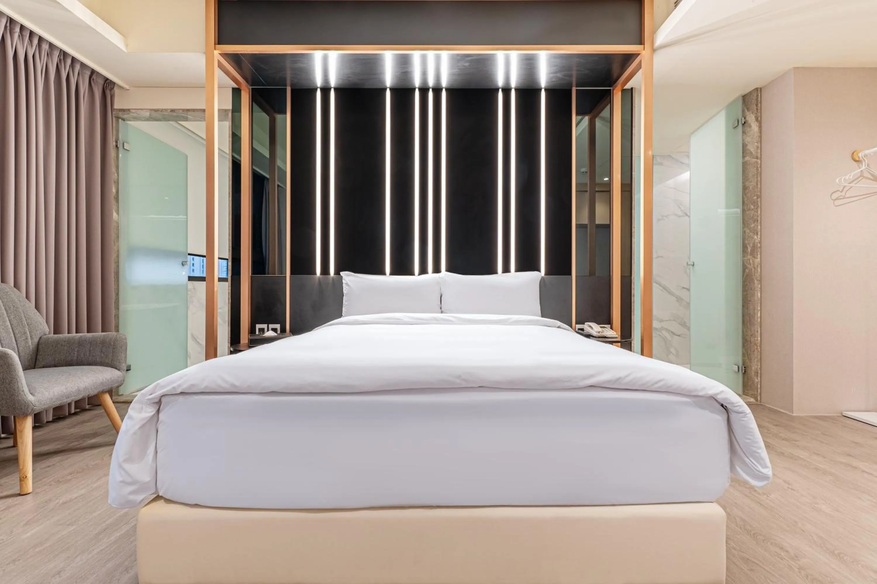 Bed in CHECK inn Taichung Qinghai