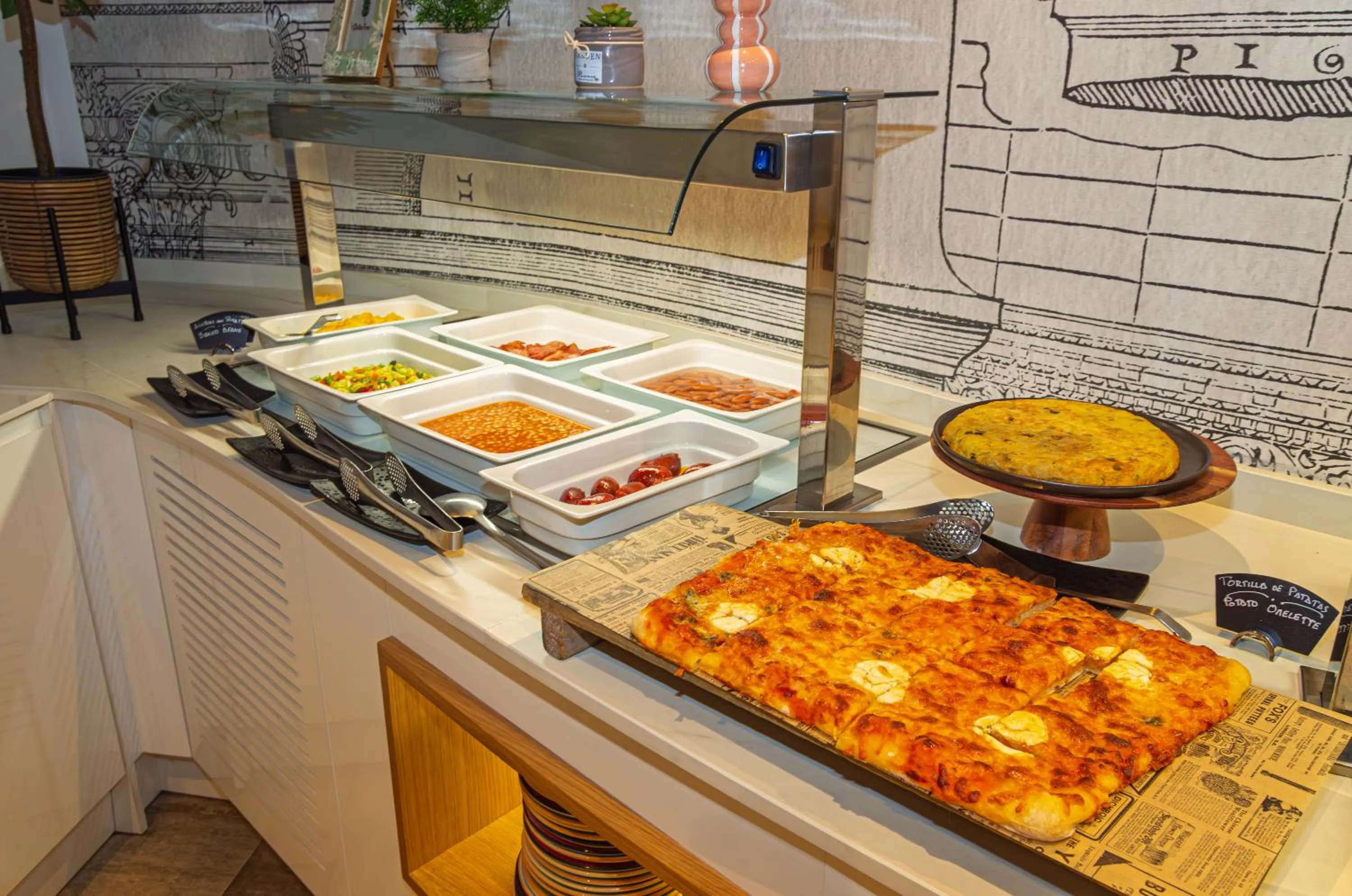 Breakfast in SH Ingles Boutique Hotel