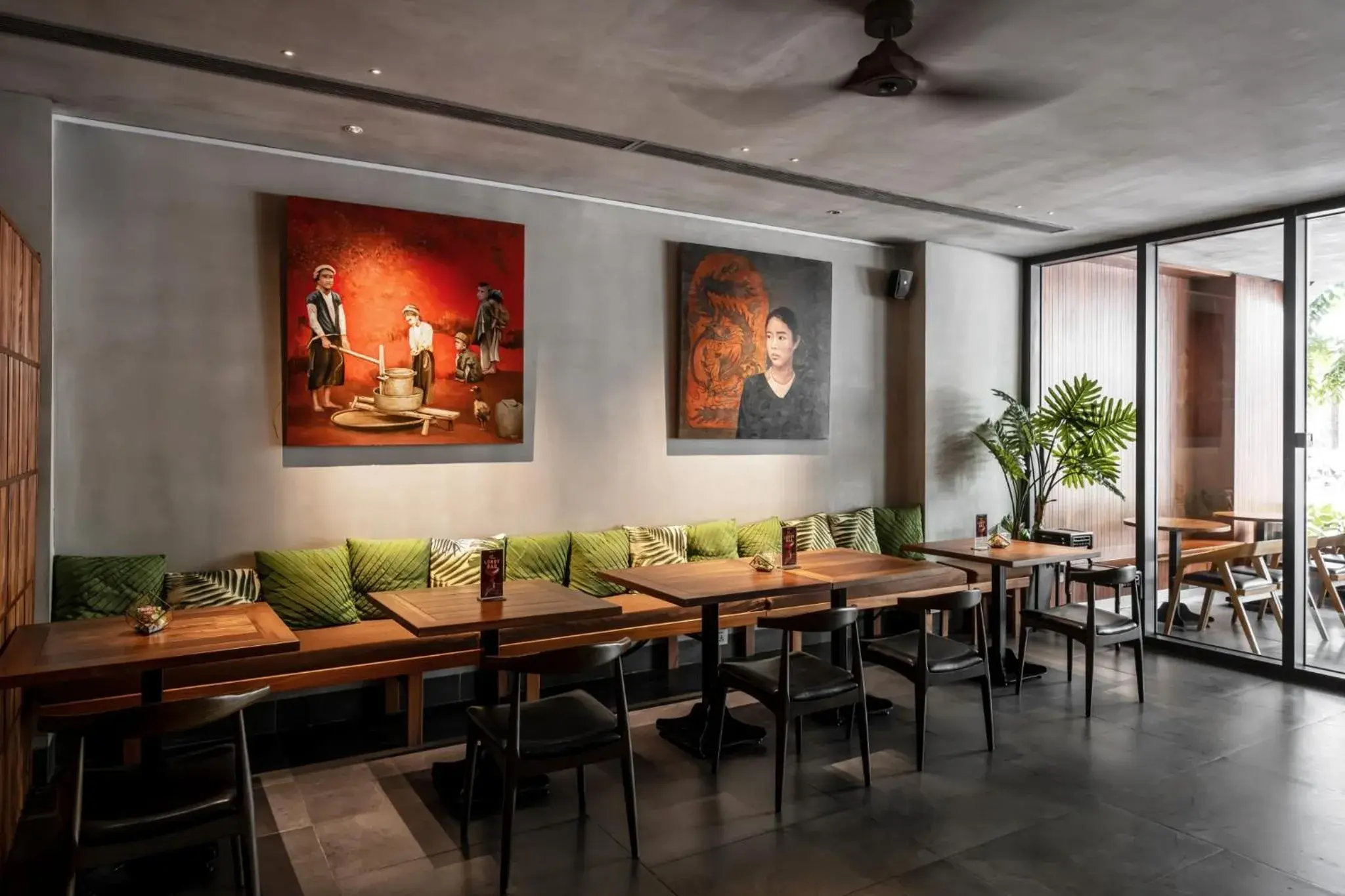 Restaurant/places to eat in Triple E Hotel Metro Ben Thanh Restaurant/places to eat in Triple E Hotel Metro Ben Thanh