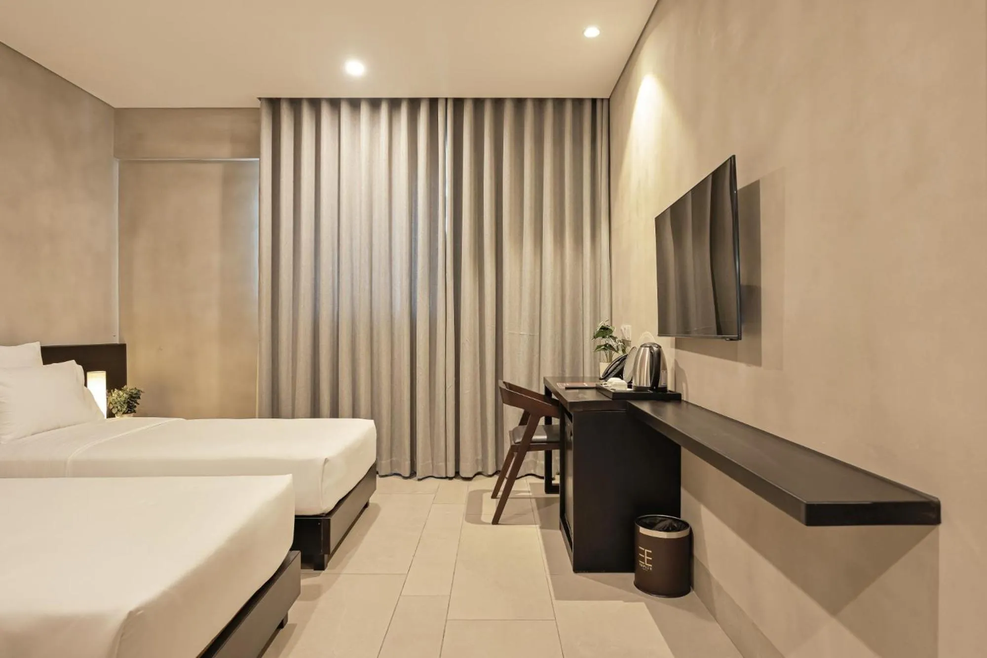 Bed in Triple E Hotel Metro Ben Thanh