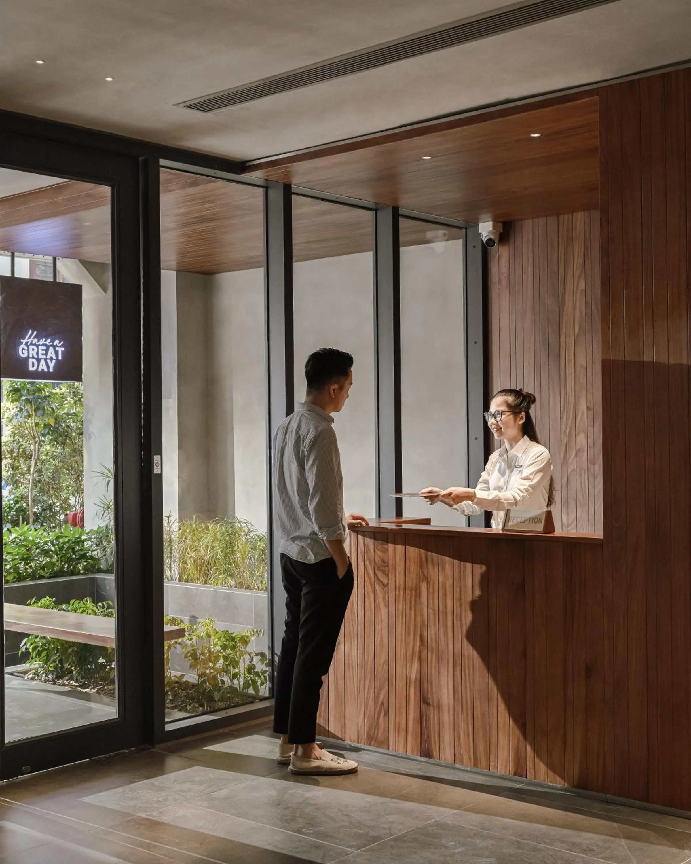 Lobby or reception in Triple E Hotel Metro Ben Thanh