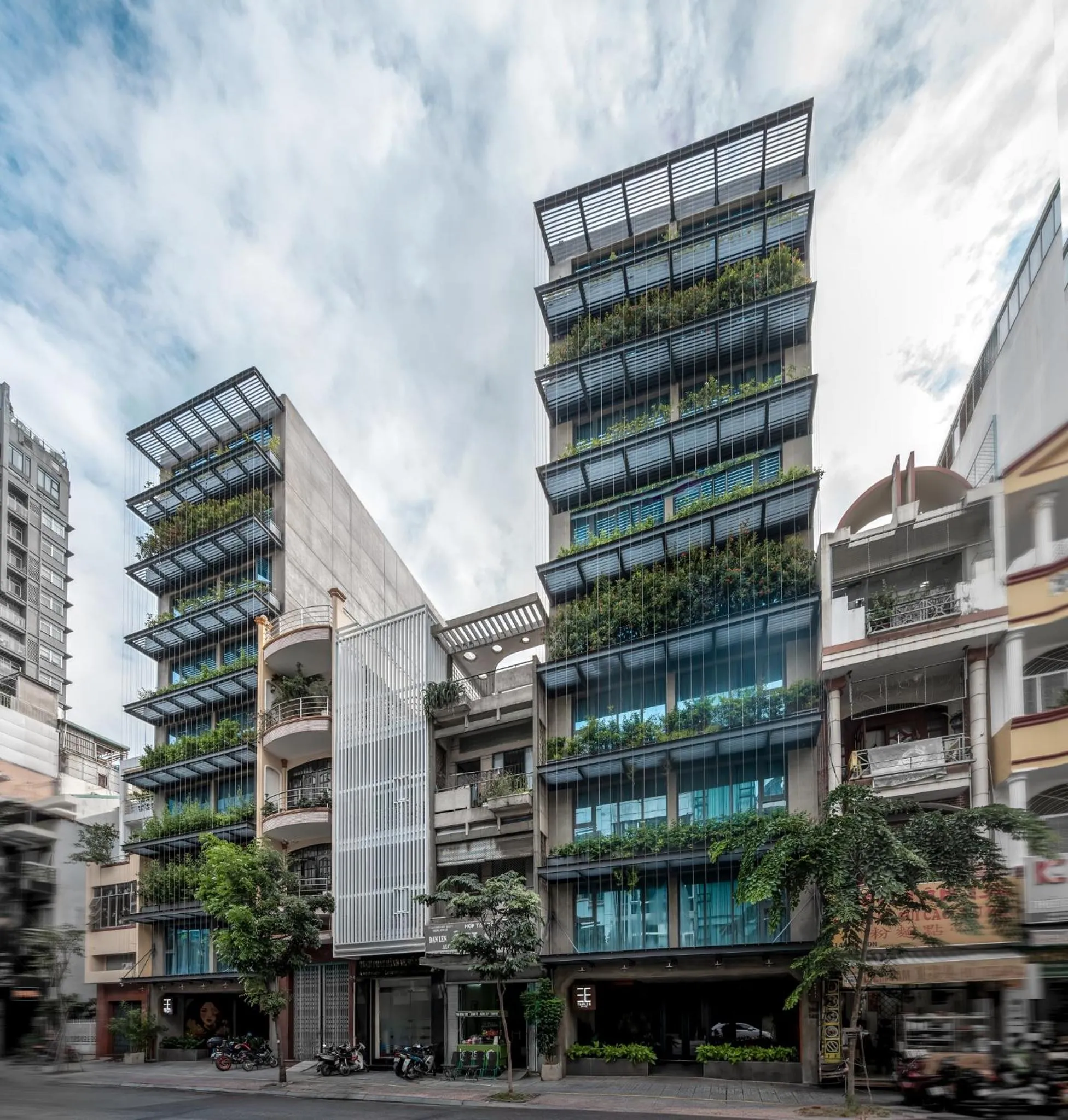 Property building in Triple E Hotel Metro Ben Thanh