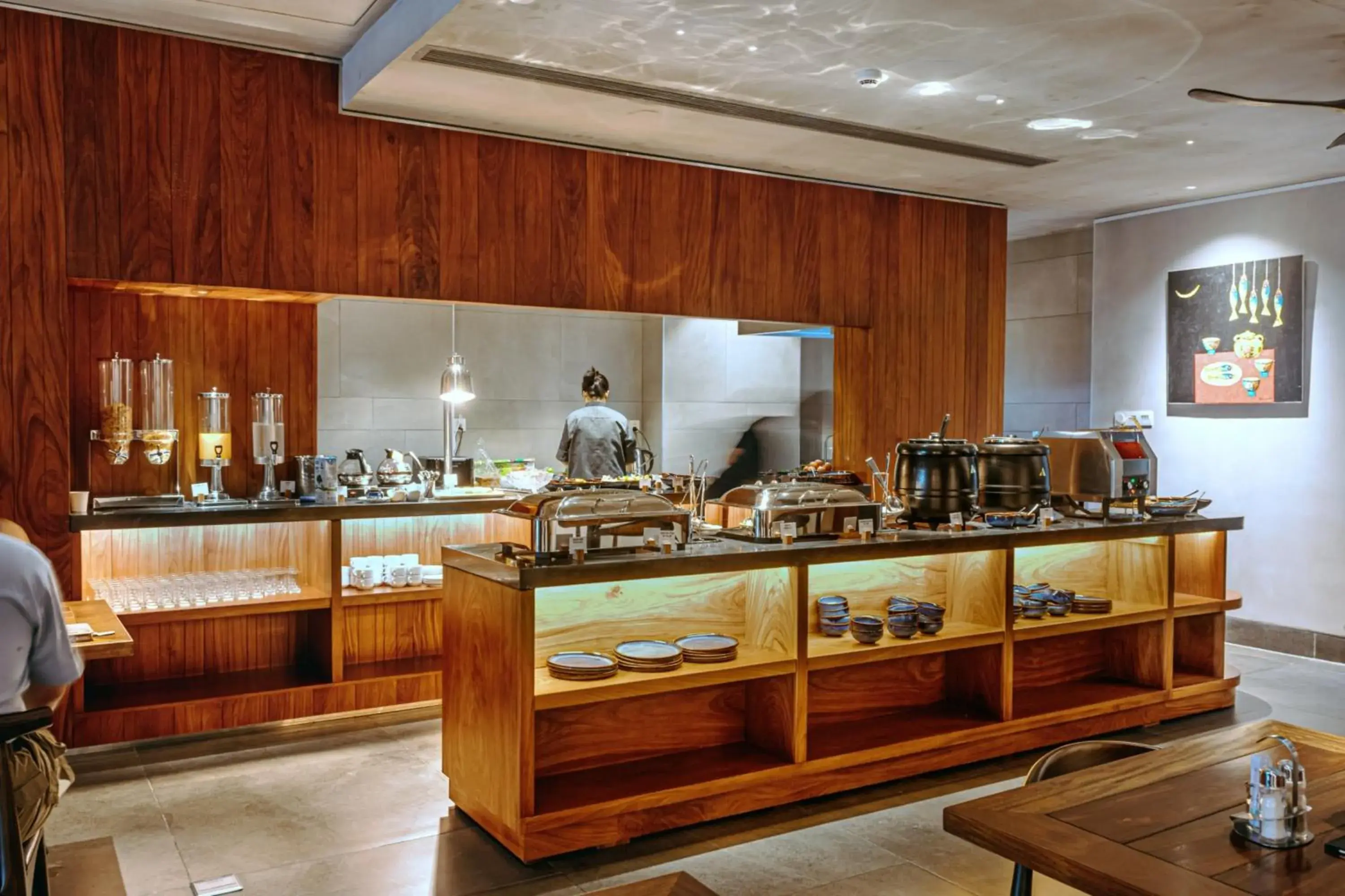 Restaurant/places to eat in Triple E Hotel Metro Ben Thanh Restaurant/places to eat in Triple E Hotel Metro Ben Thanh