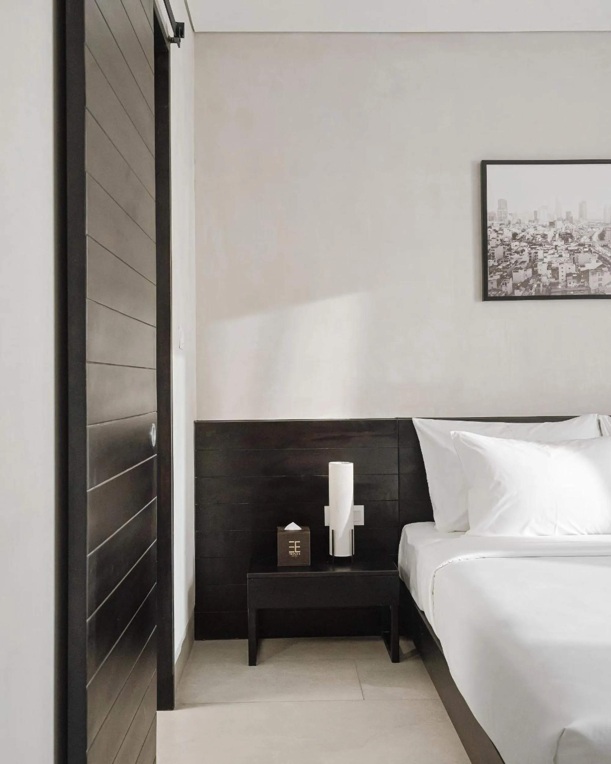 Bed in Triple E Hotel Metro Ben Thanh