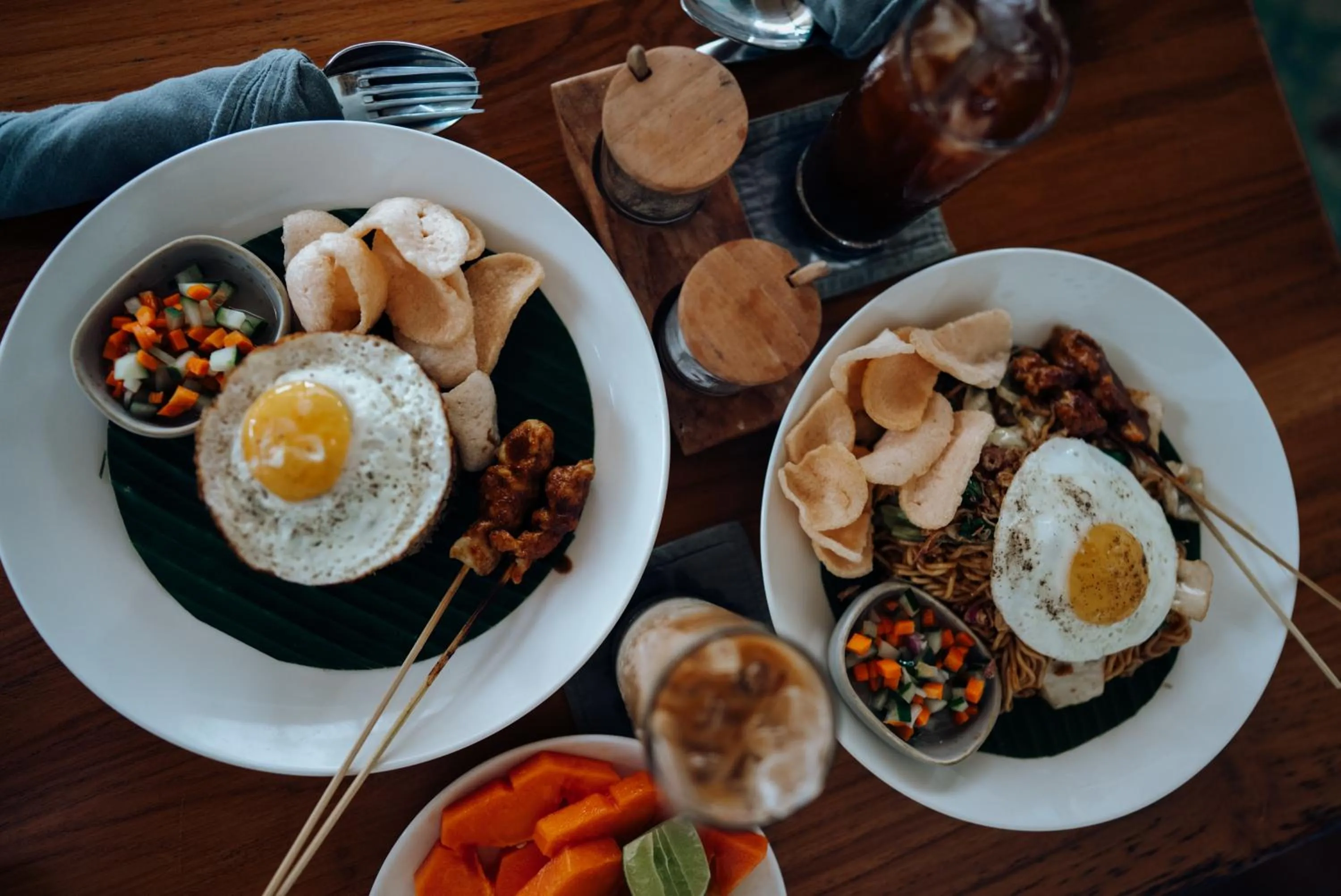 Food and drinks in Deep Roots Dive & Yoga Resort