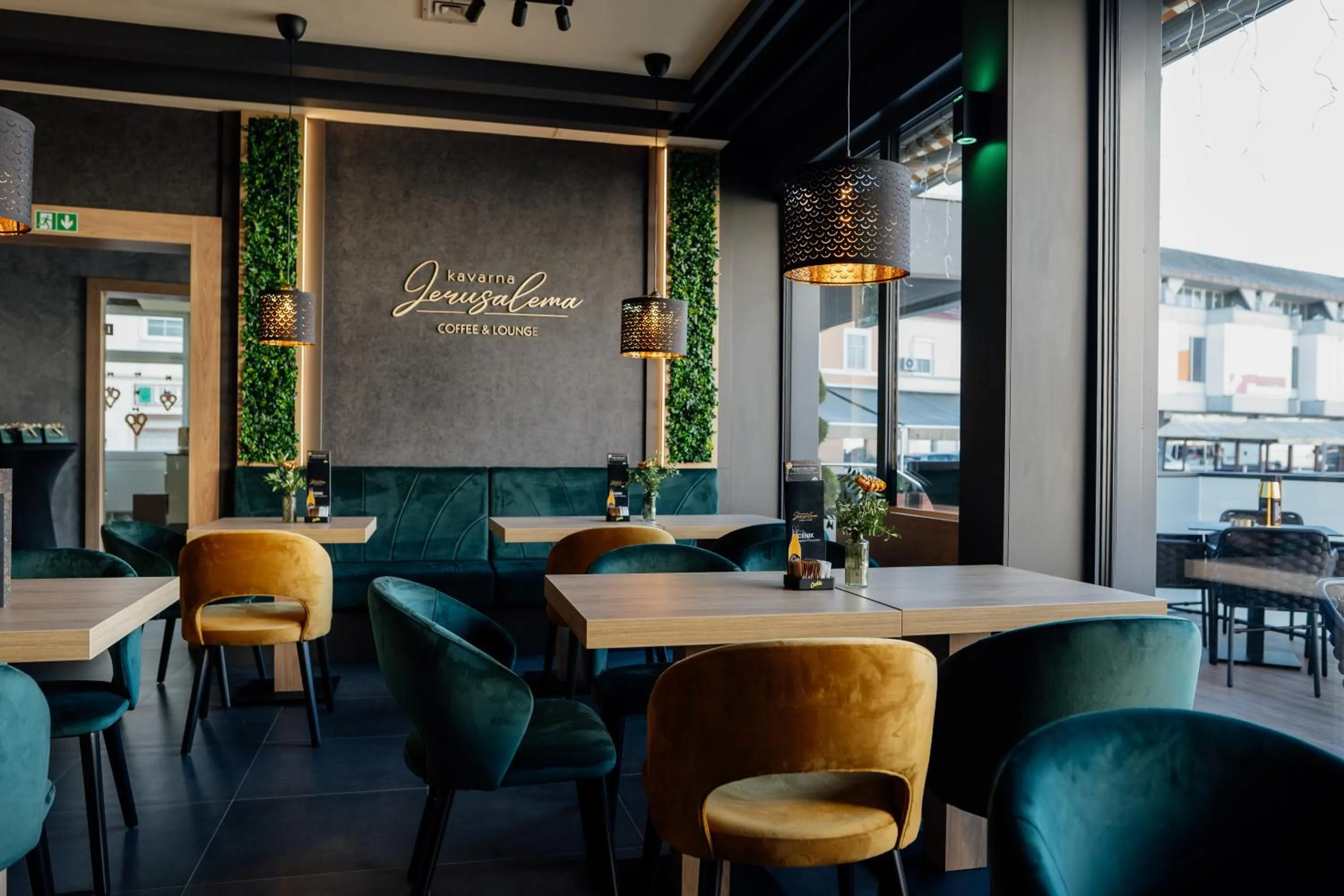 Restaurant/places to eat in Hotel Jeruzalem