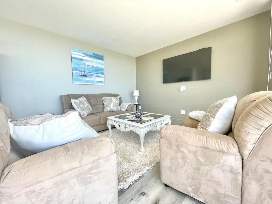 Exclusive luxury & lifestyle suite
