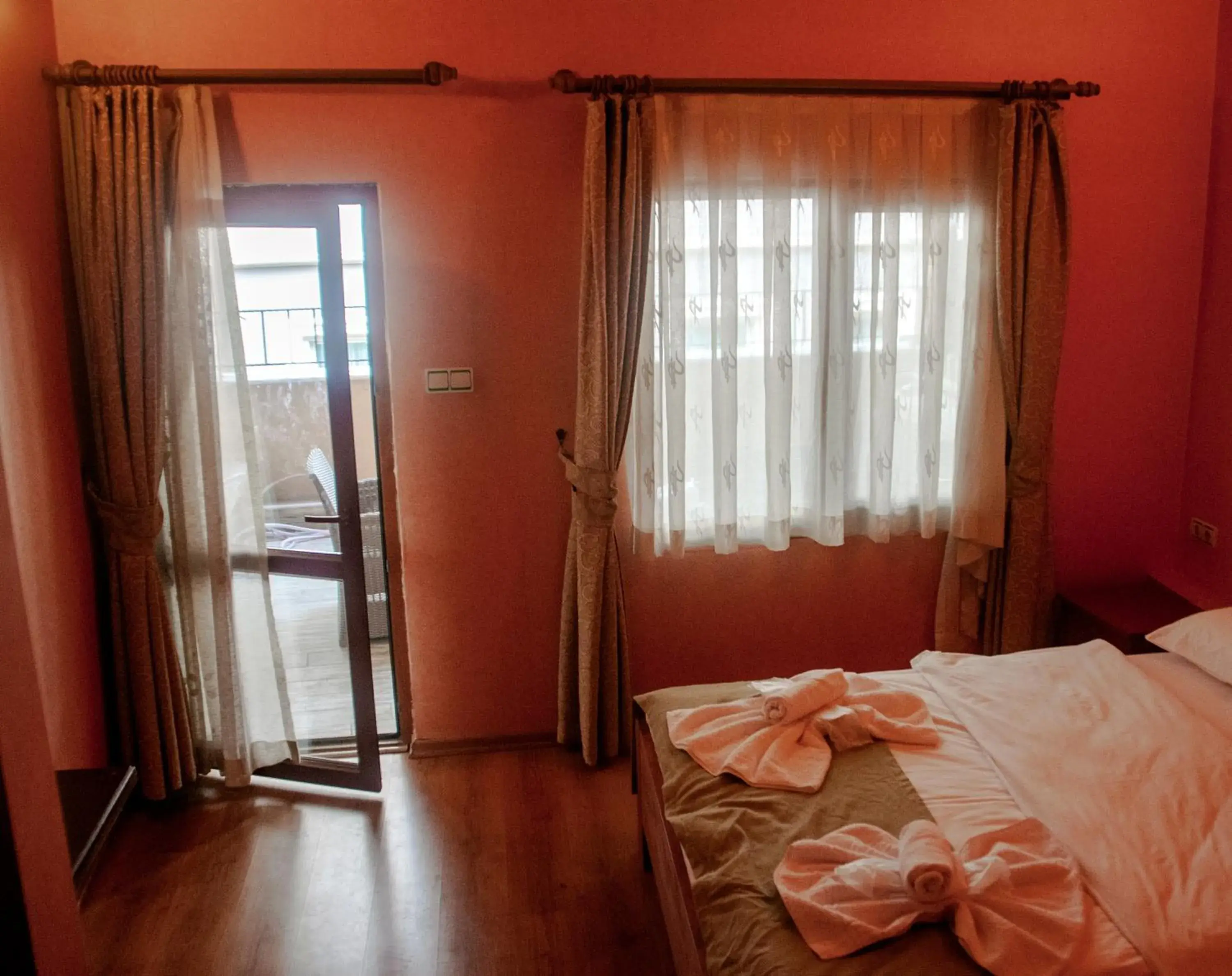 Photo of the whole room, Bed in Istanbul Irish Hotel Photo of the whole room, Bed in Istanbul Irish Hotel