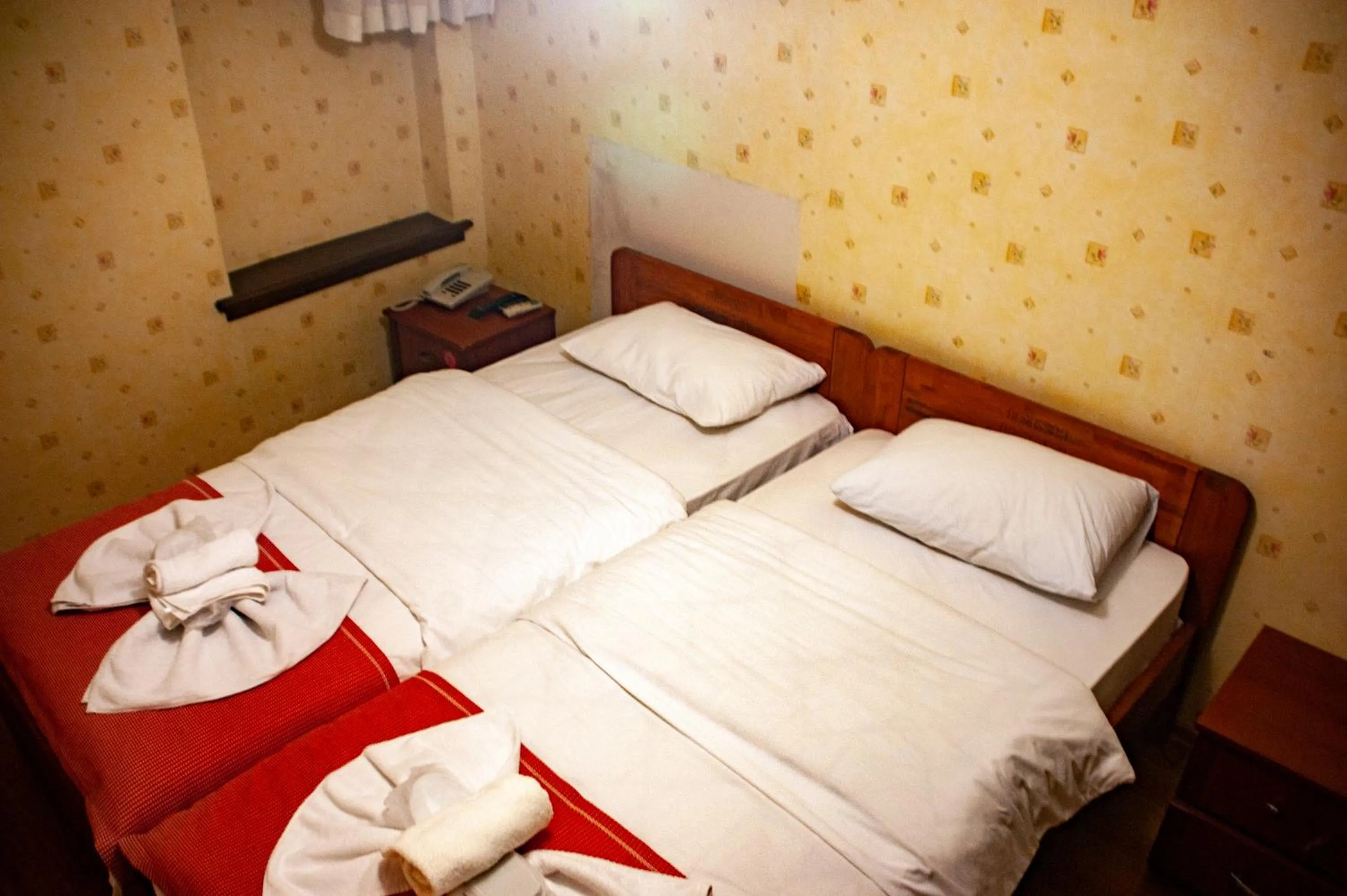 Bed in Istanbul Irish Hotel