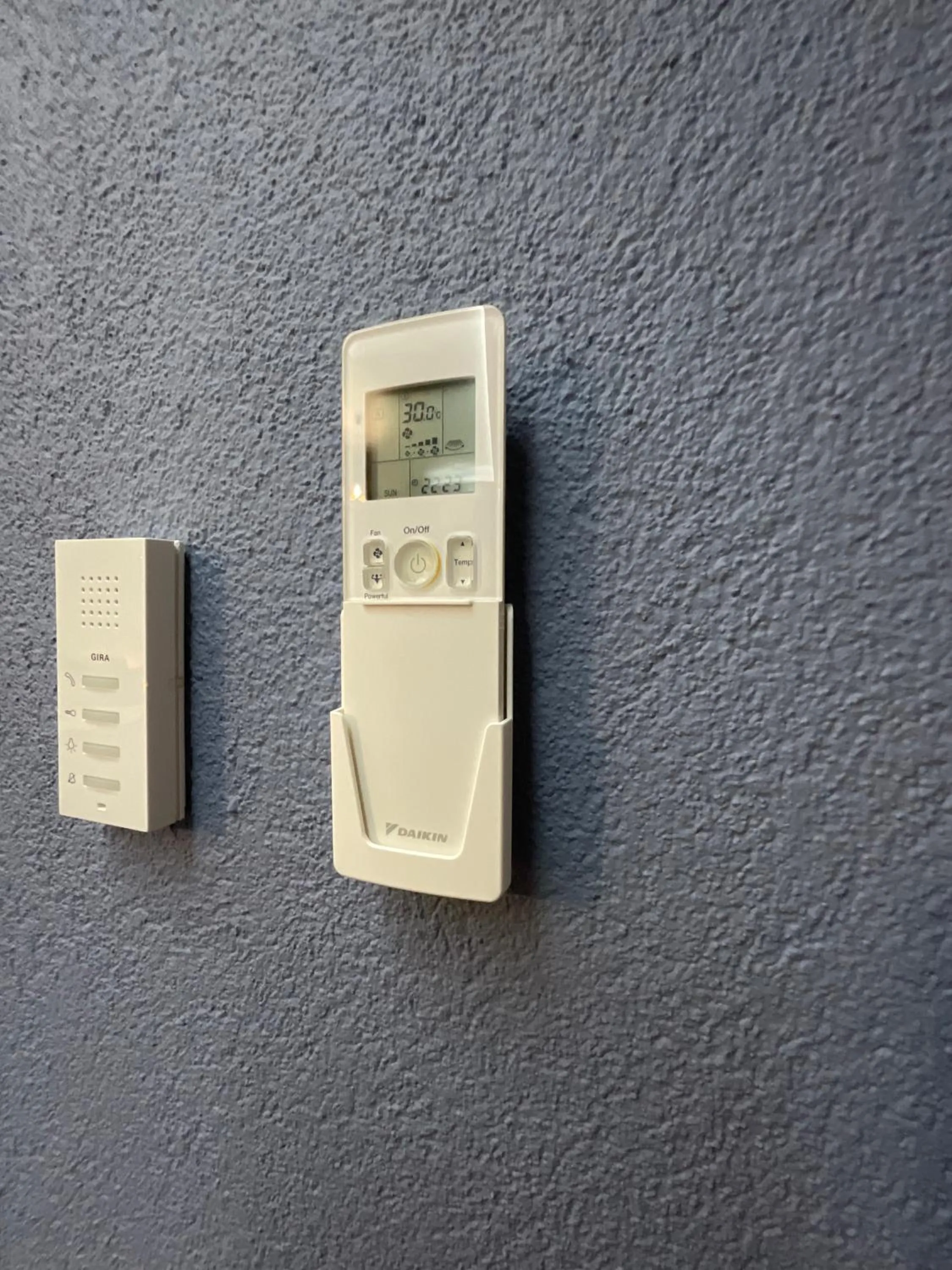 air conditioner in Hotel Residenz Luxury - Outletcity - Parken - Klima - 24h Check-In