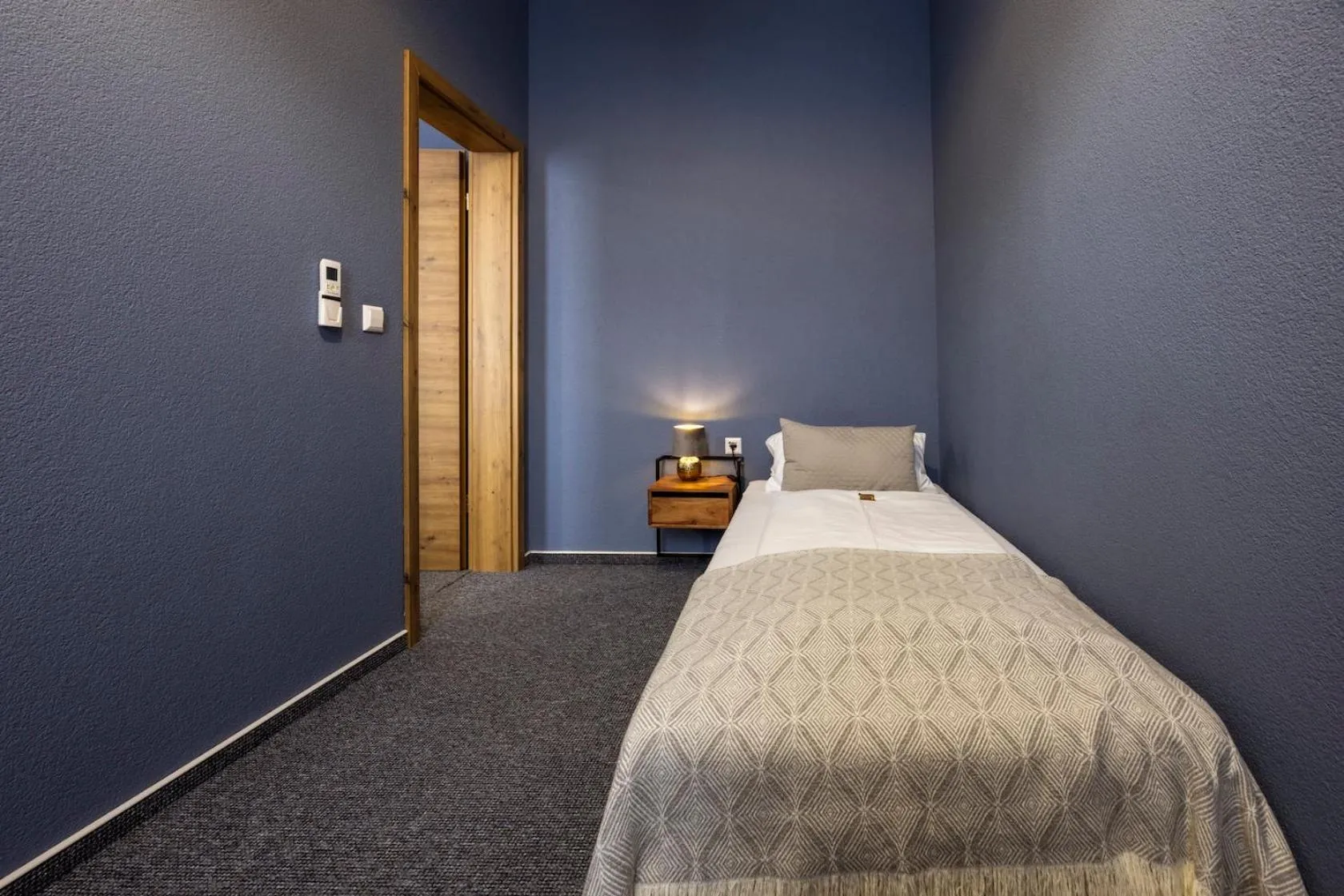 children, Bed in Hotel Residenz Luxury - Outletcity - Parken - Klima - 24h Check-In