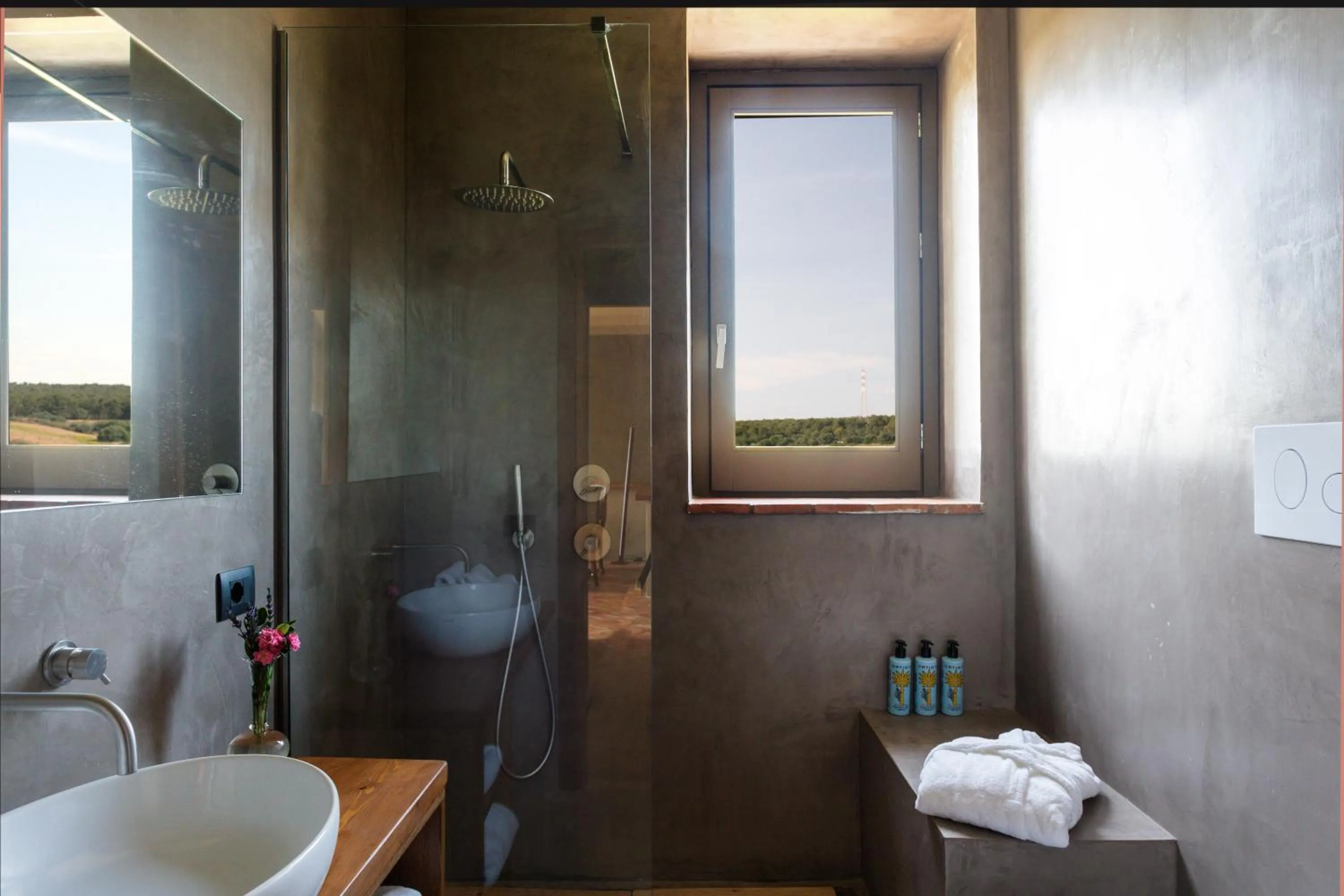 Bathroom in Masseria del Carboj