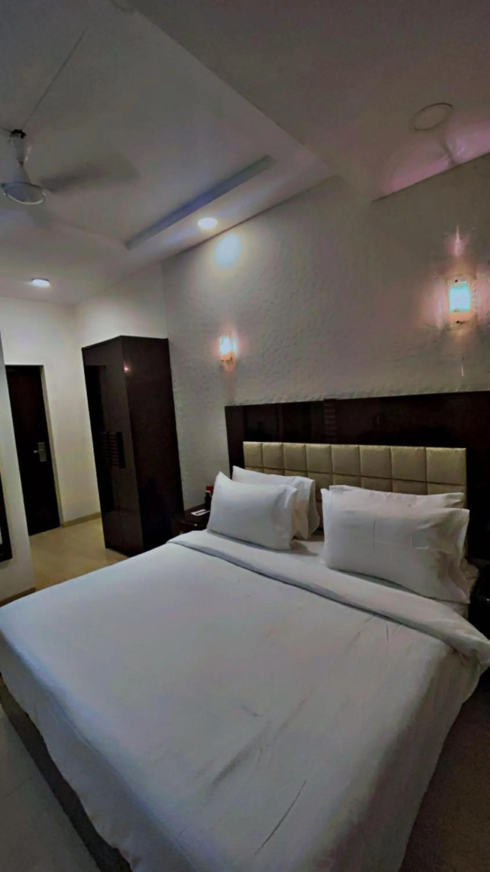 Bed in VITS Panchgani