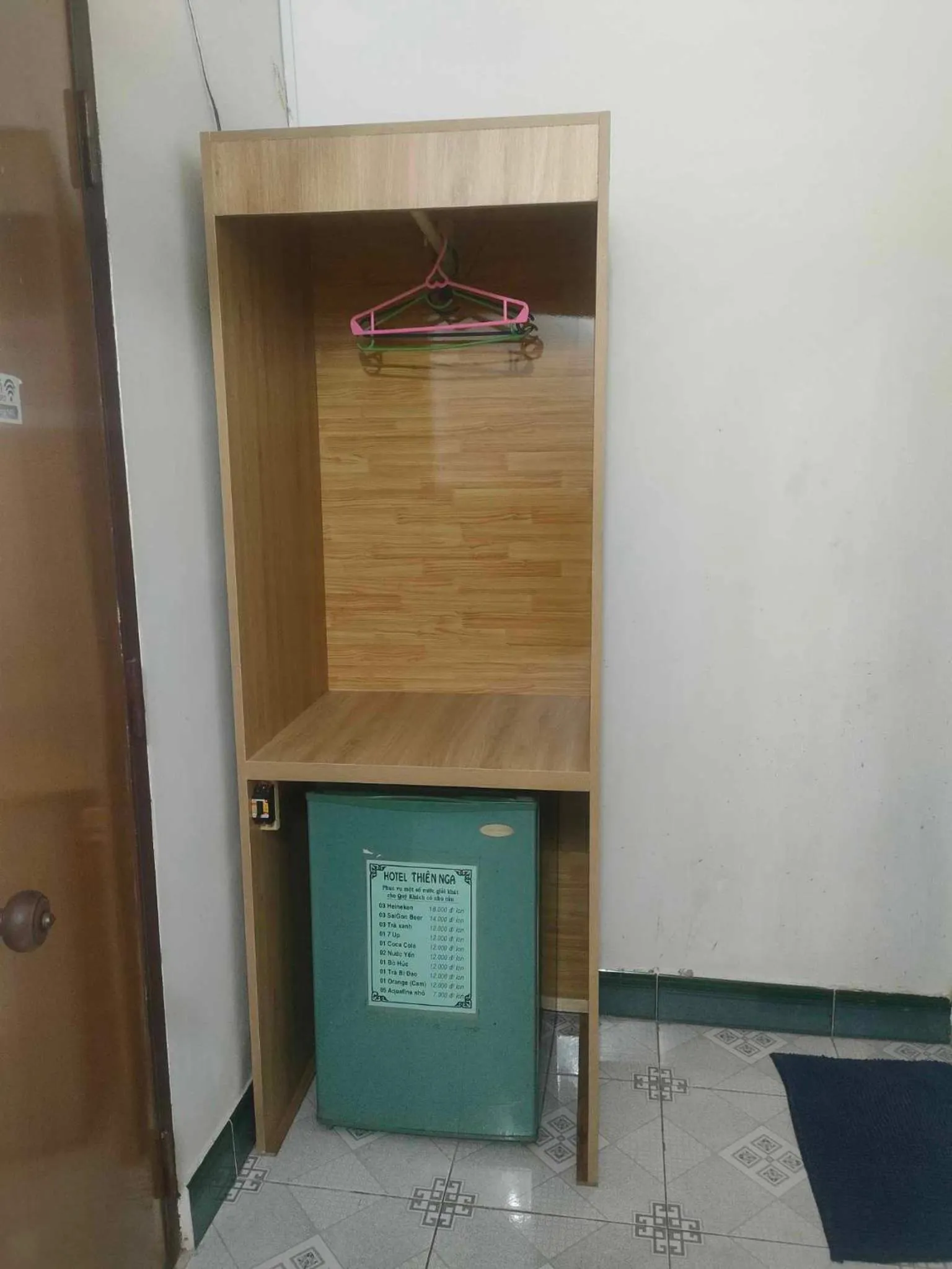 wardrobe in Thiên Nga Hotel