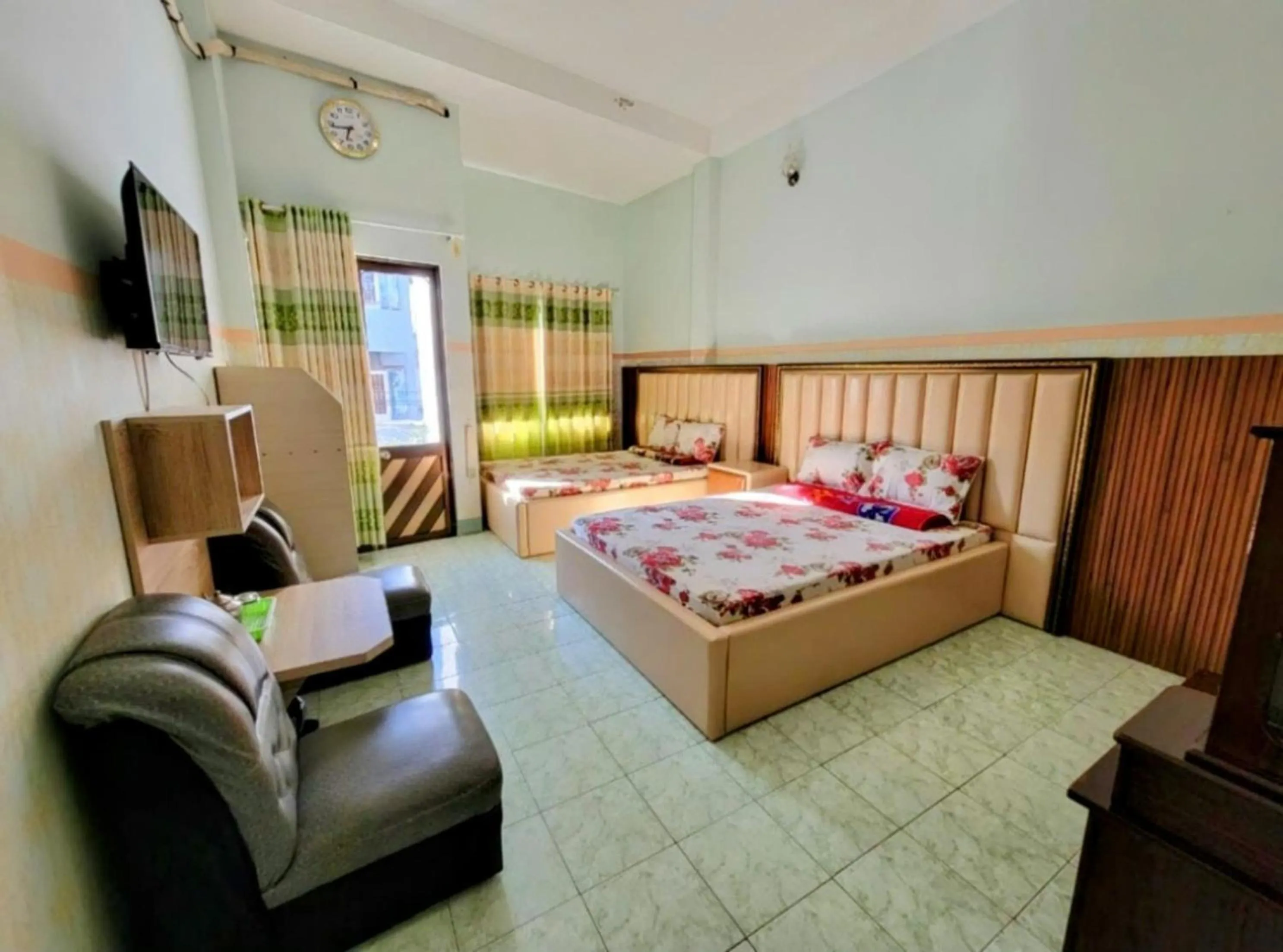 Photo of the whole room, Bed in Thiên Nga Hotel