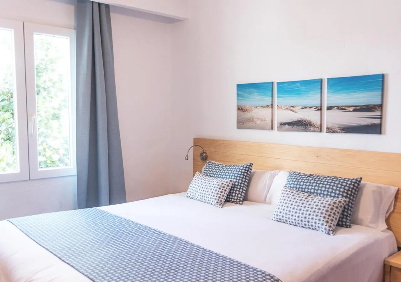 Bedroom, Bed in Comitas Tramontana Park