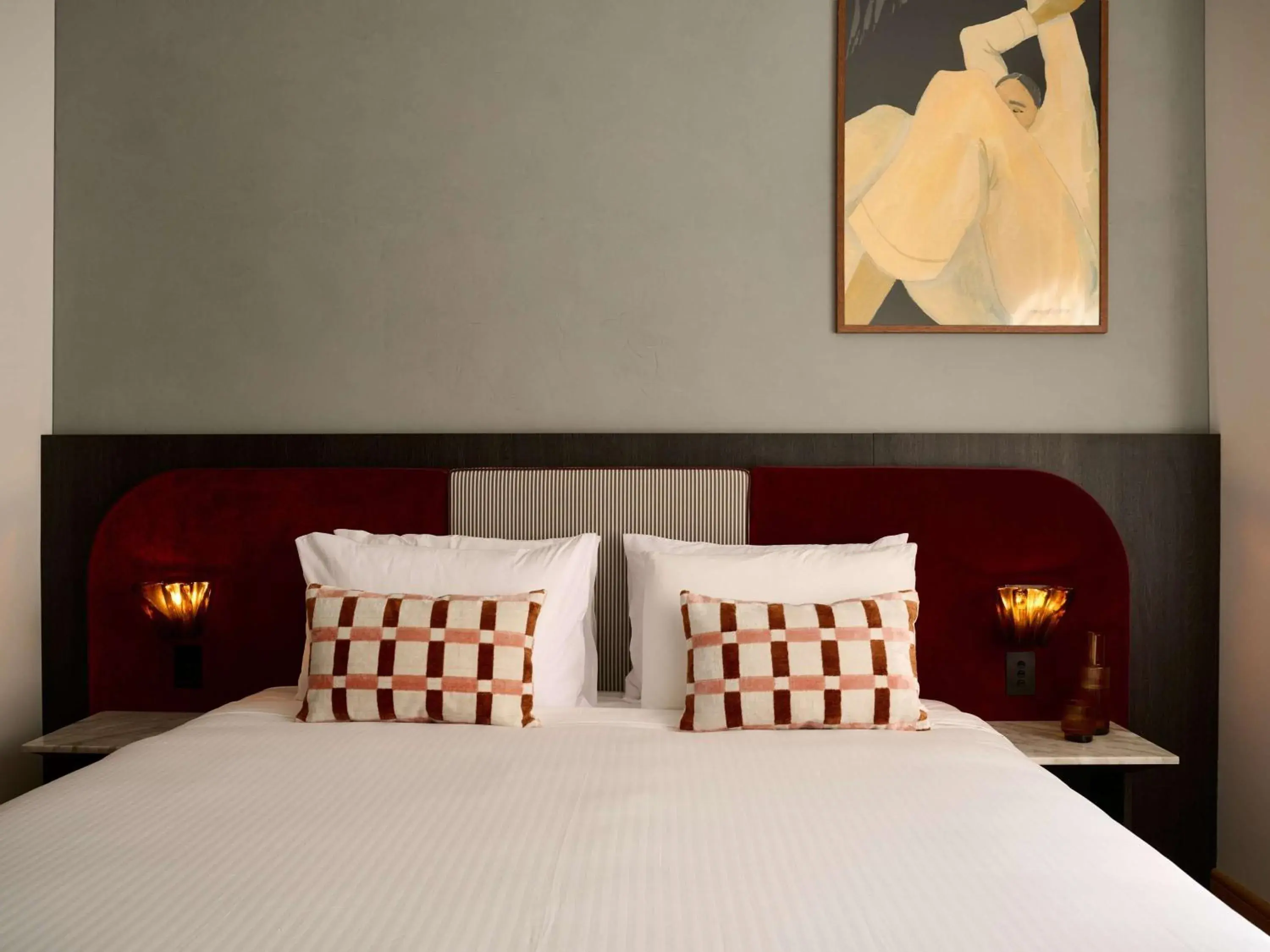 Morris King Room - Accessible in Hotel Morris Sydney, Handwritten Collection Morris King Room - Accessible in Hotel Morris Sydney, Handwritten Collection