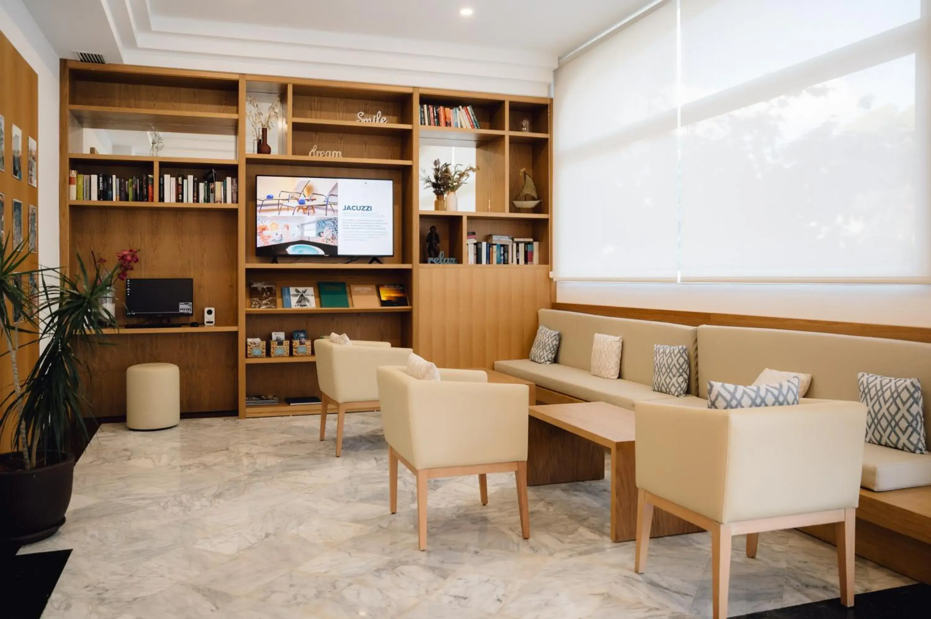 Lobby or reception in Comitas Floramar Lobby or reception in Comitas Floramar