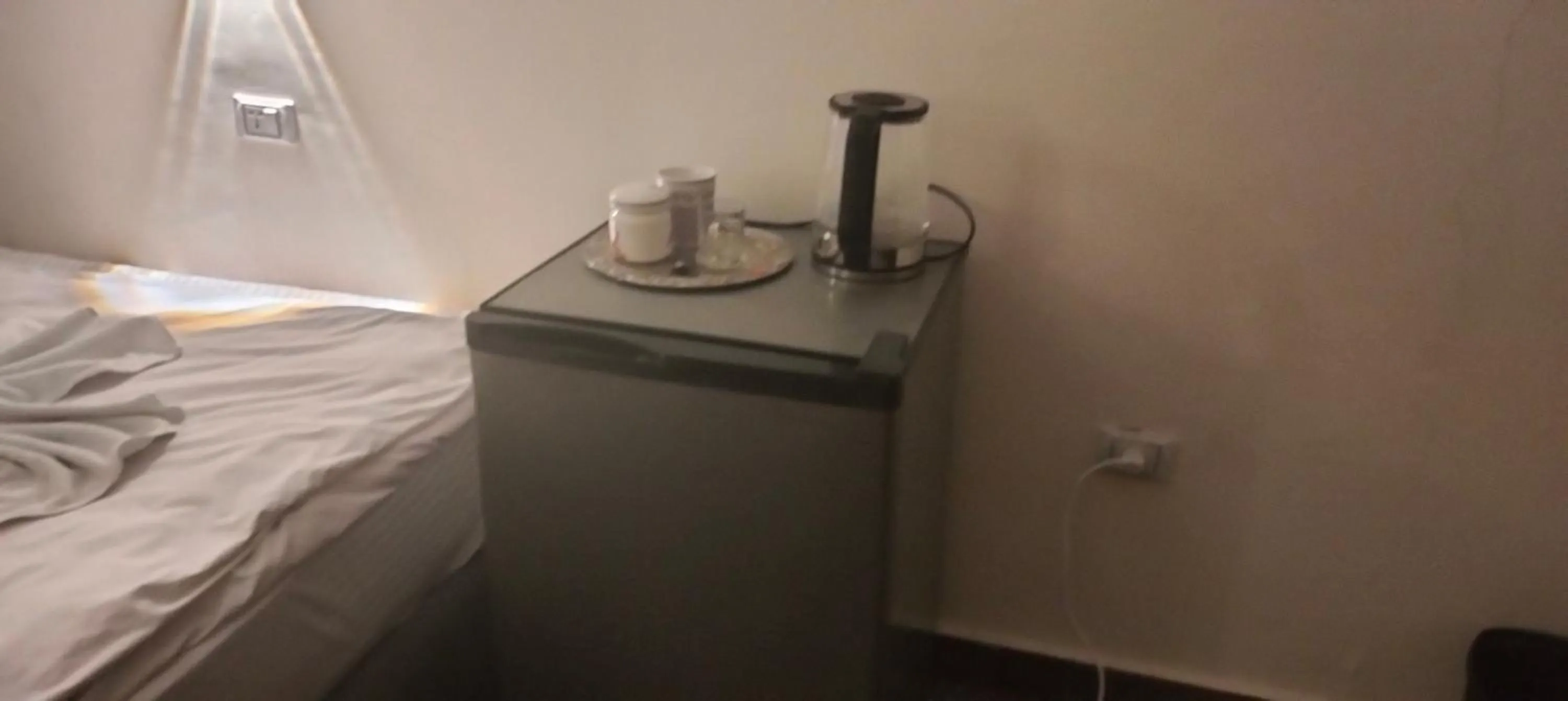 Coffee/tea facilities in Zeina pyramids view