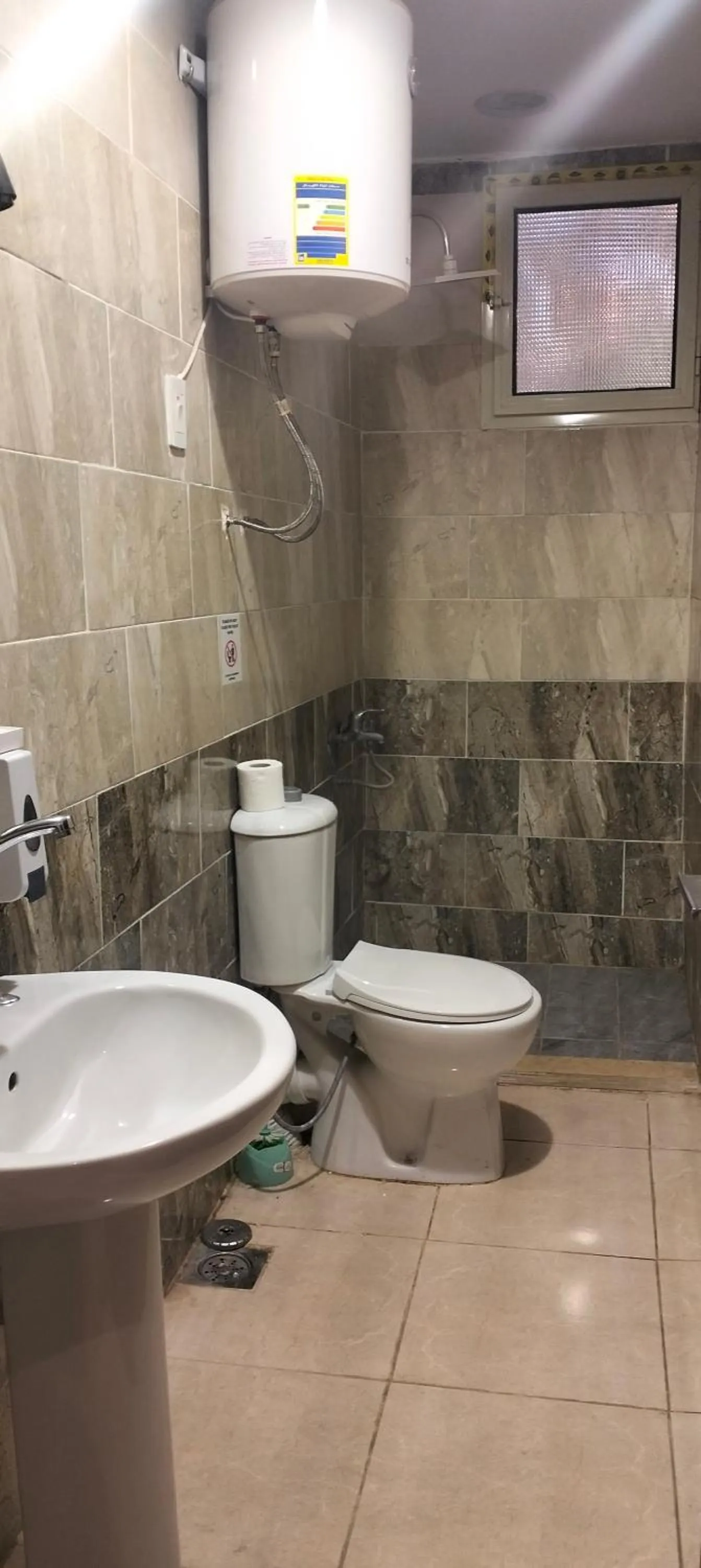 Bedroom in Zeina pyramids view