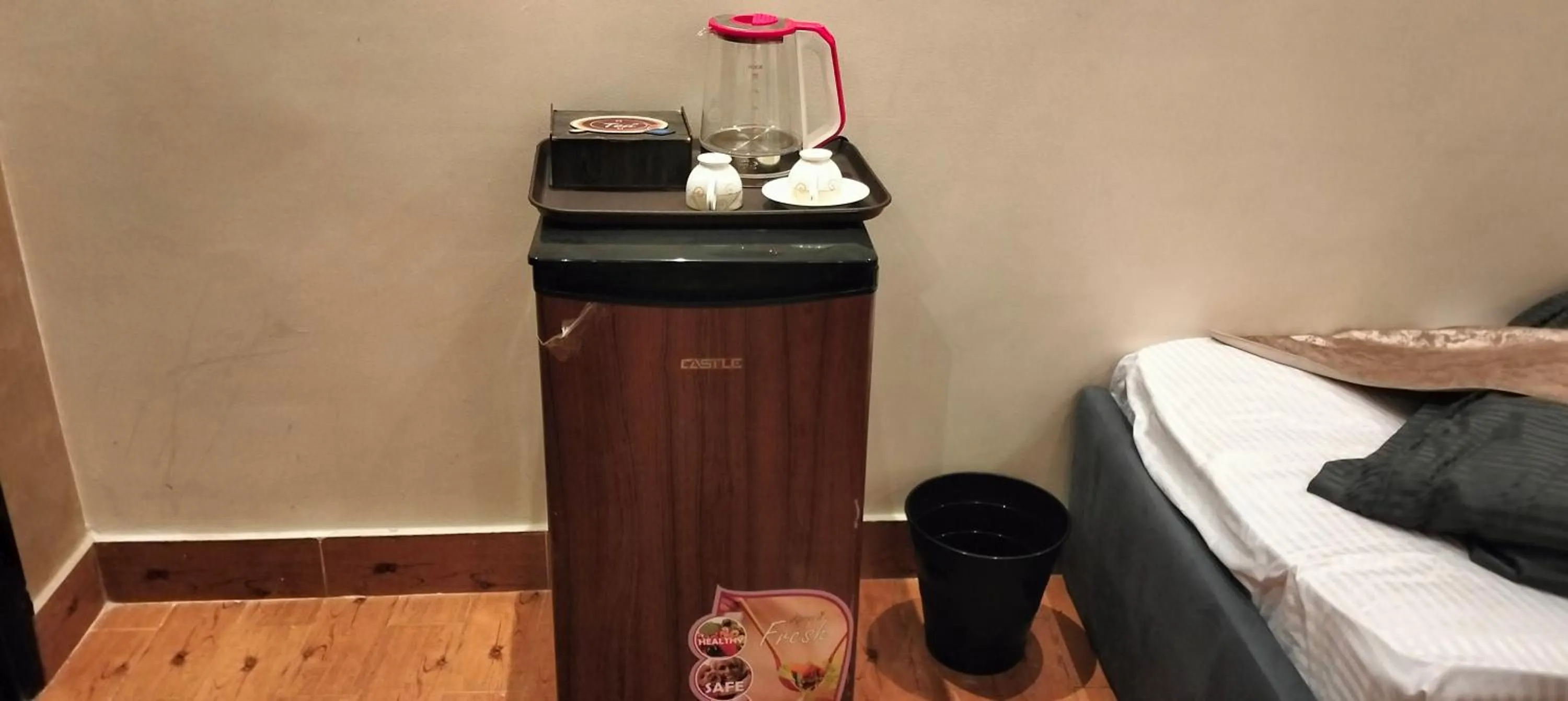 Coffee/tea facilities in Zeina pyramids view