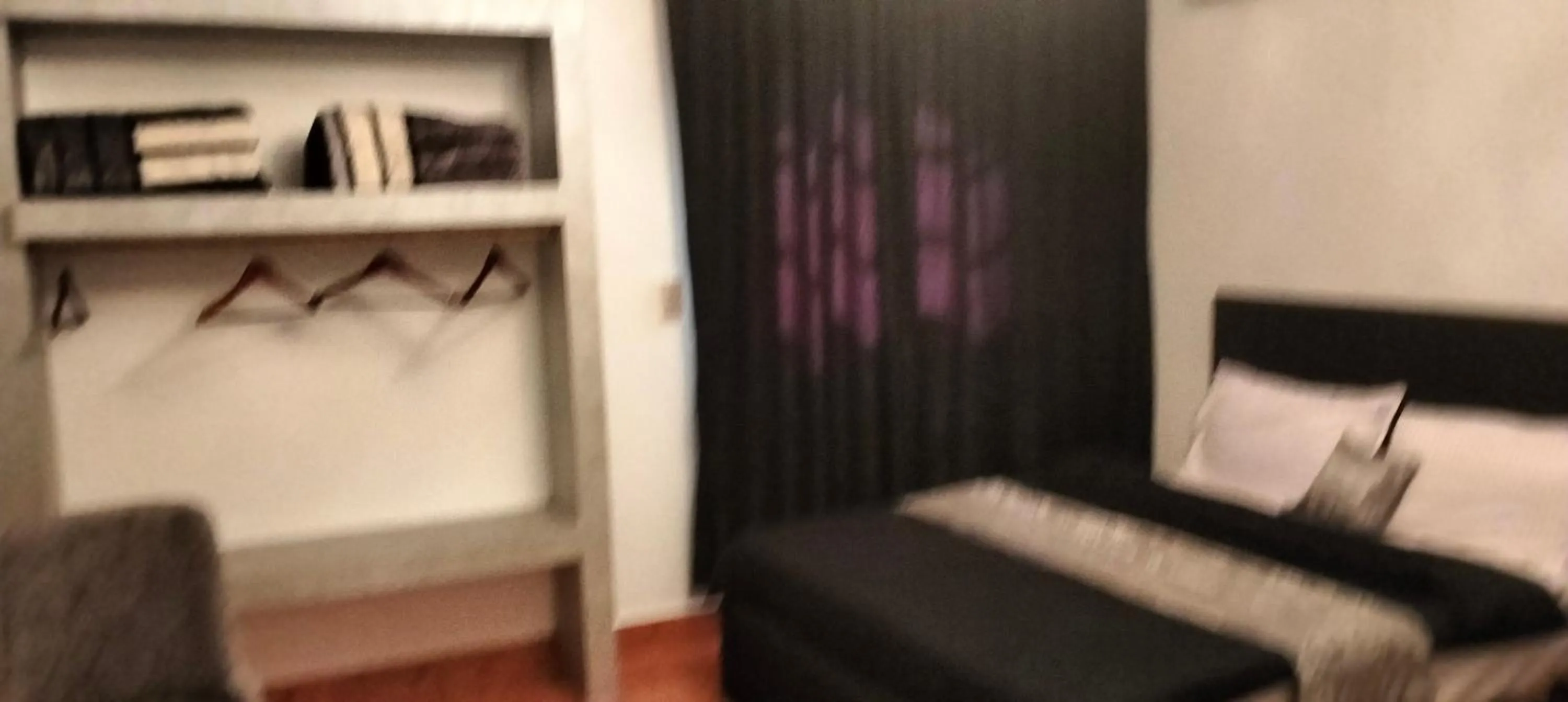 Photo of the whole room in Zeina pyramids view