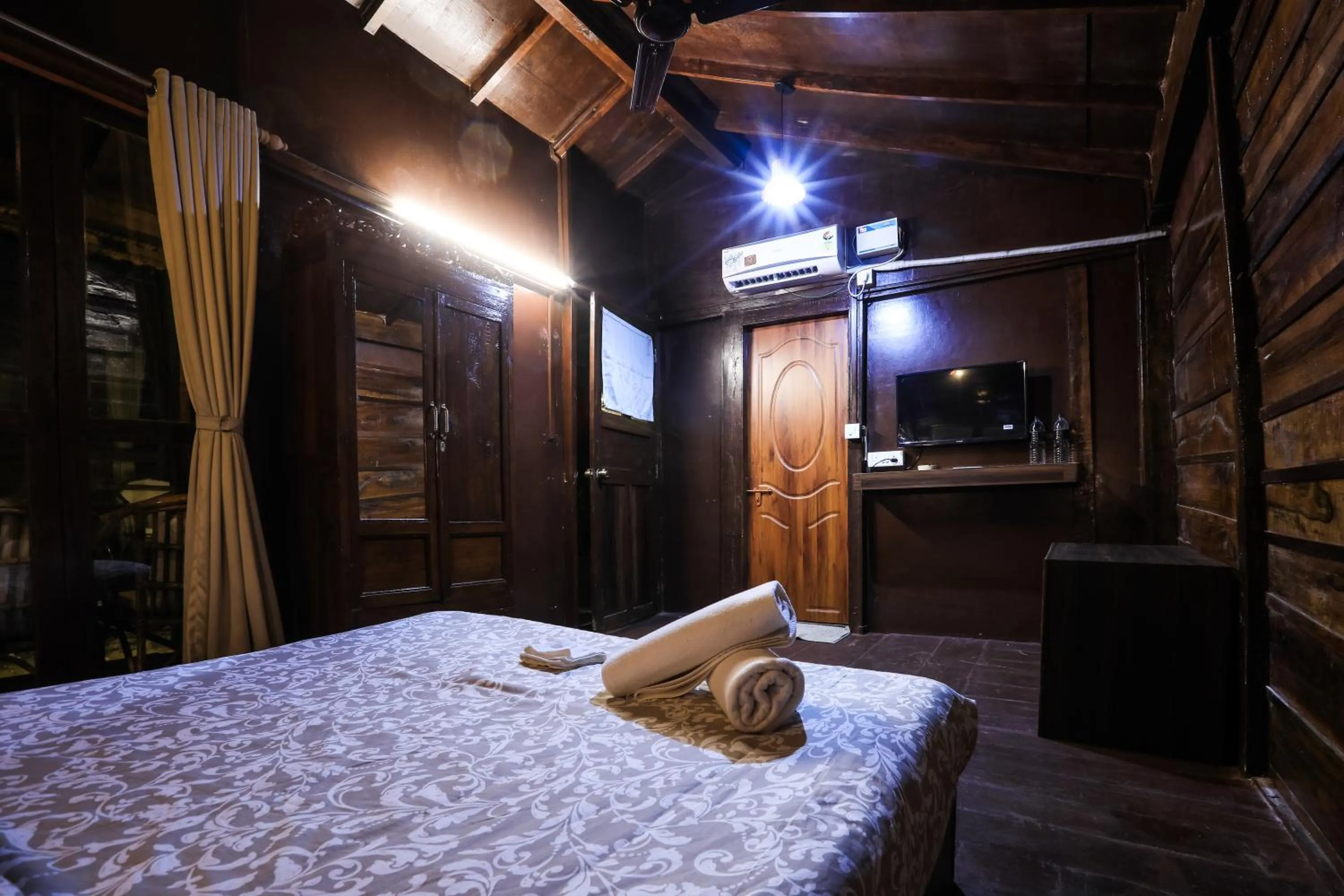 Bedroom, Bed in Woodpegger By The Beach, Mandrem