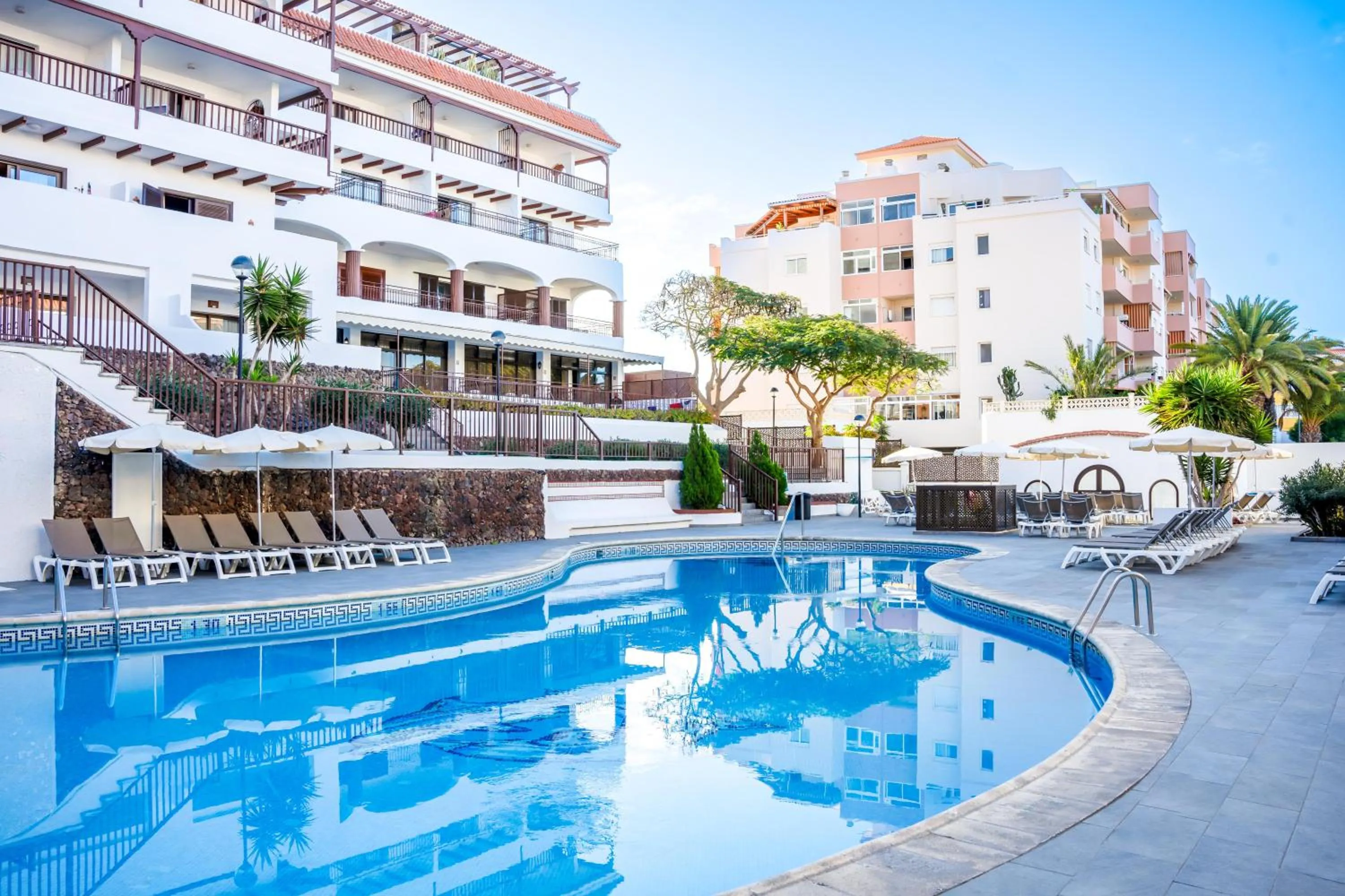 Swimming pool in Coral Los Alisios
