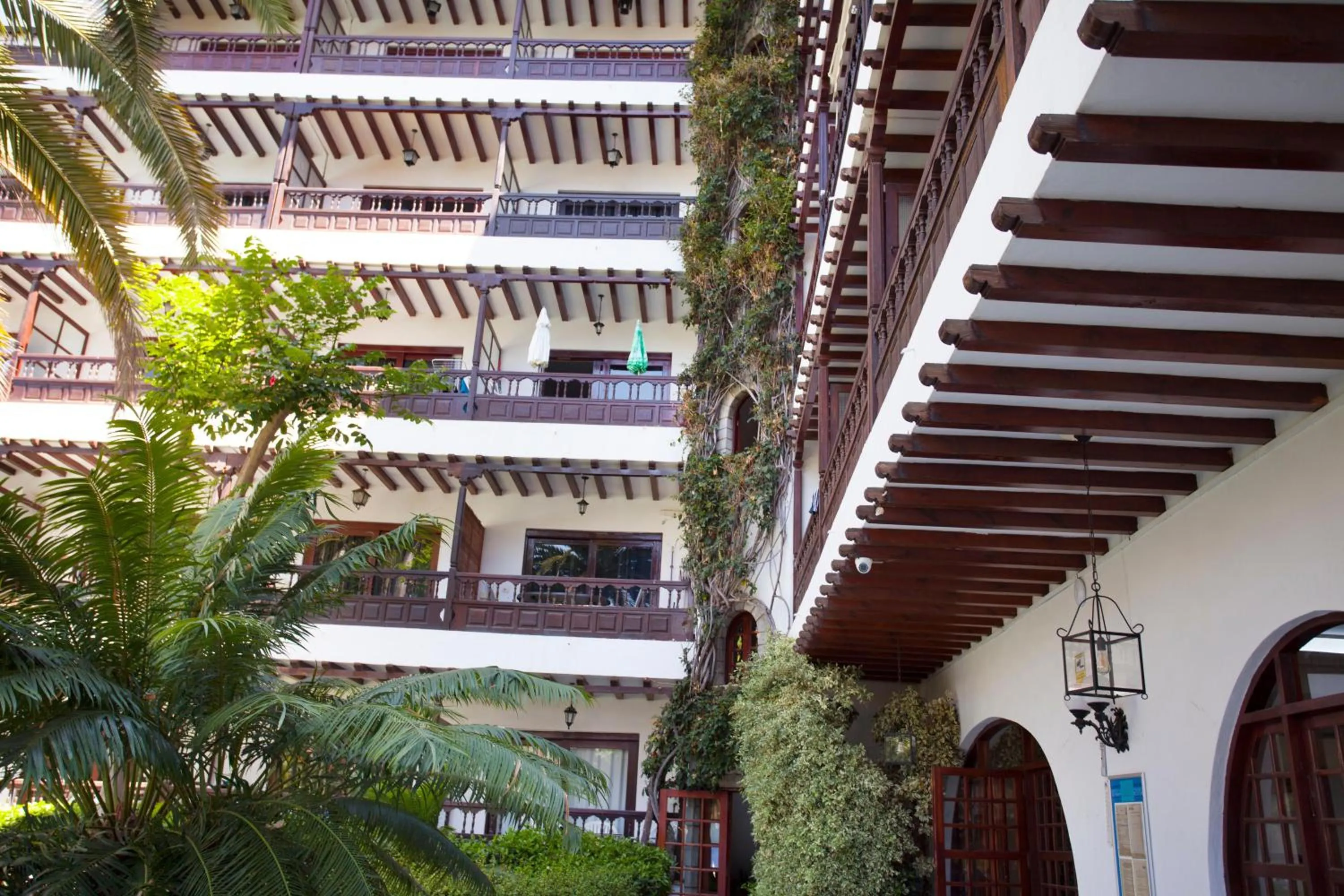 Property building in Coral Teide Mar