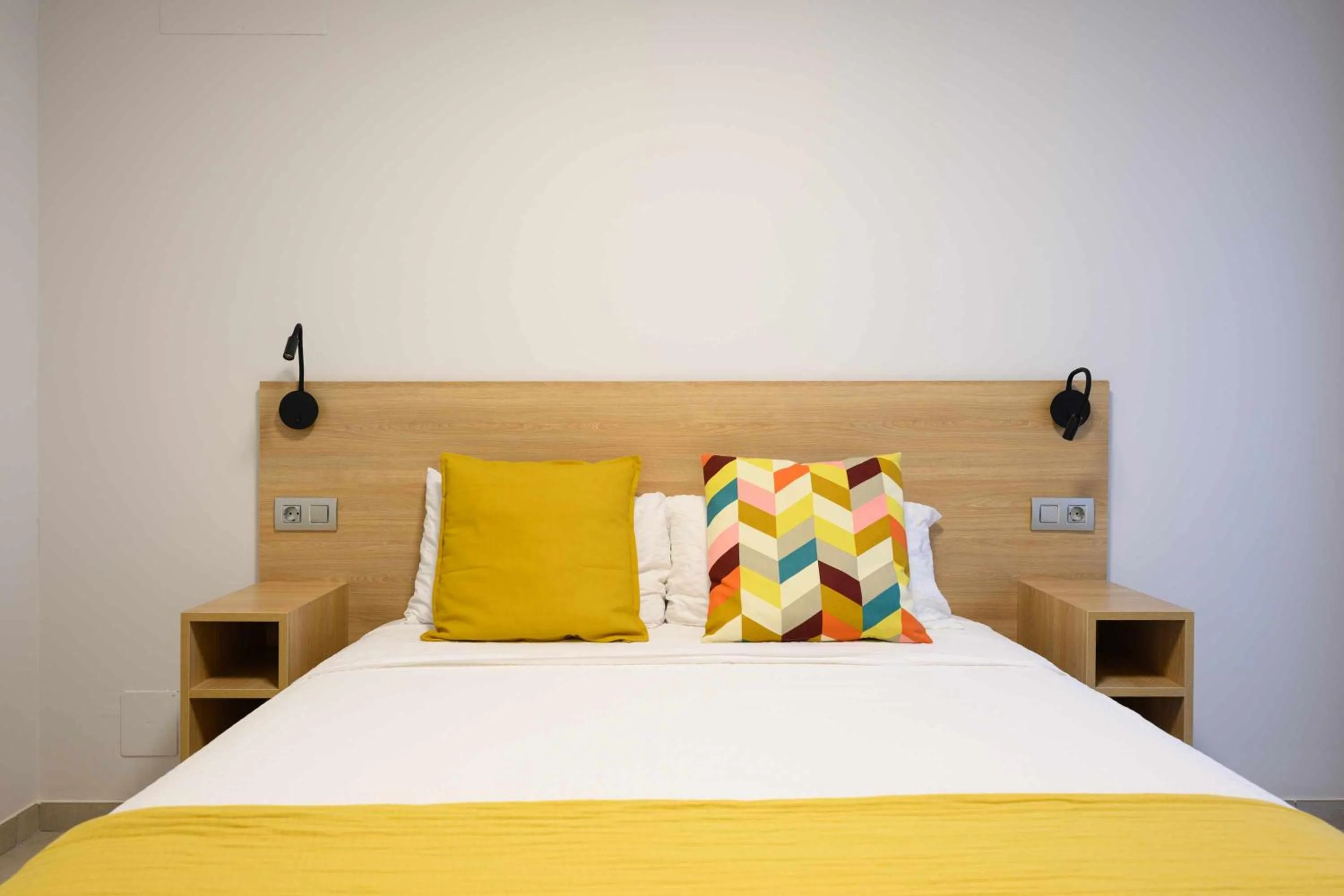 Bed in Canteras Urban Beach