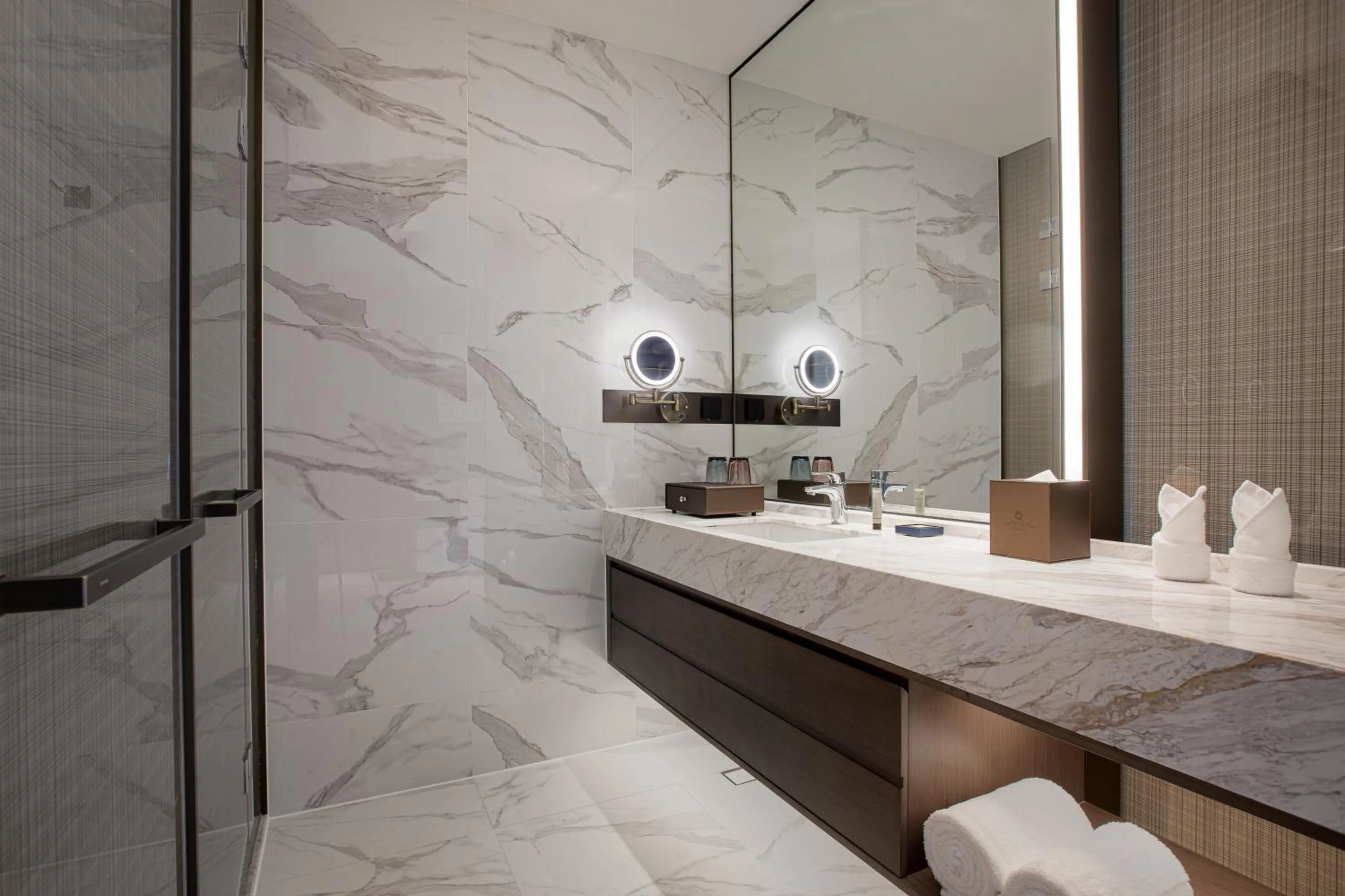 Photo of the whole room in La Quinta by Wyndham Shanxi Xiaohe Xincheng