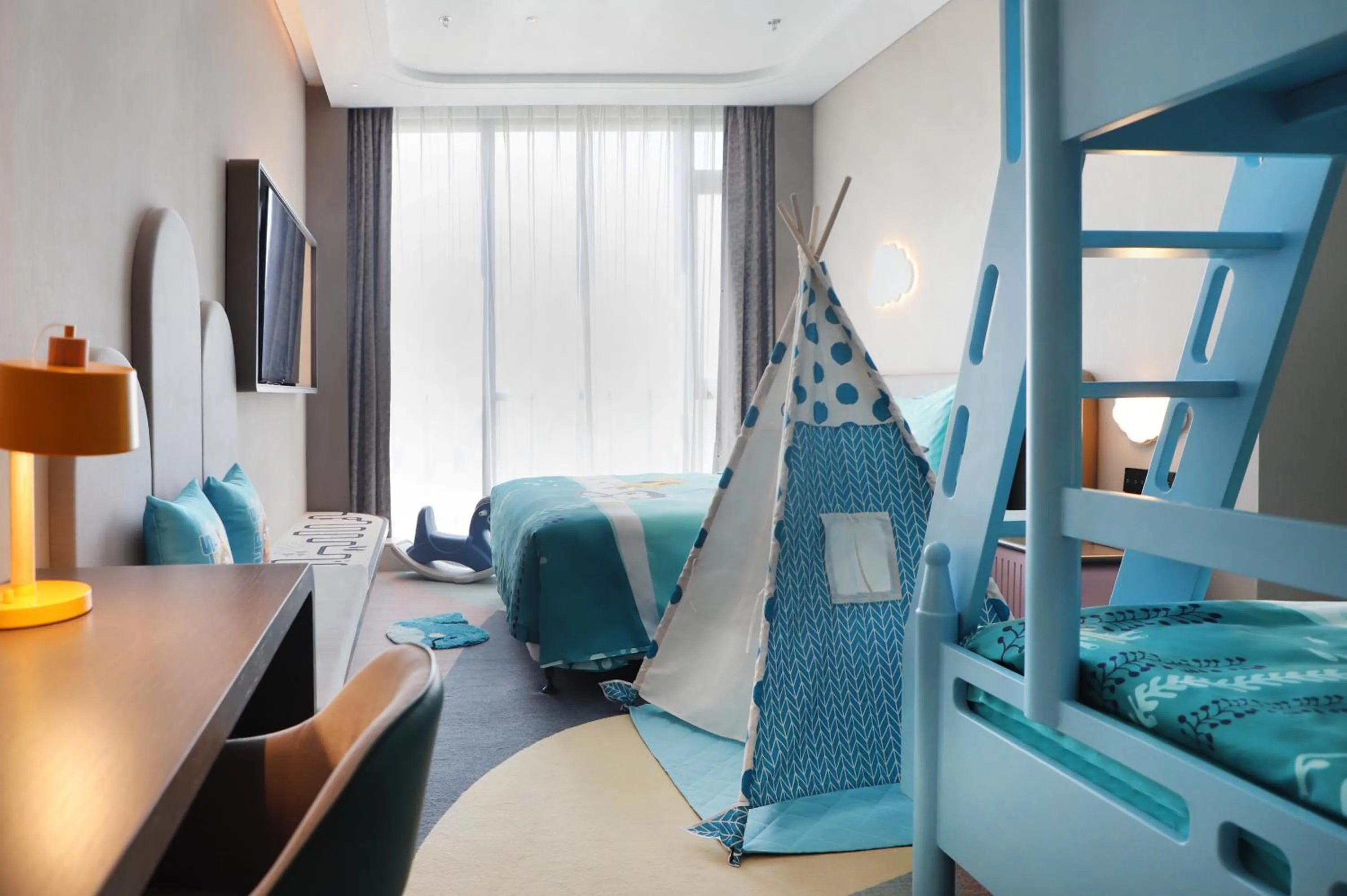 children, Bed in La Quinta by Wyndham Shanxi Xiaohe Xincheng