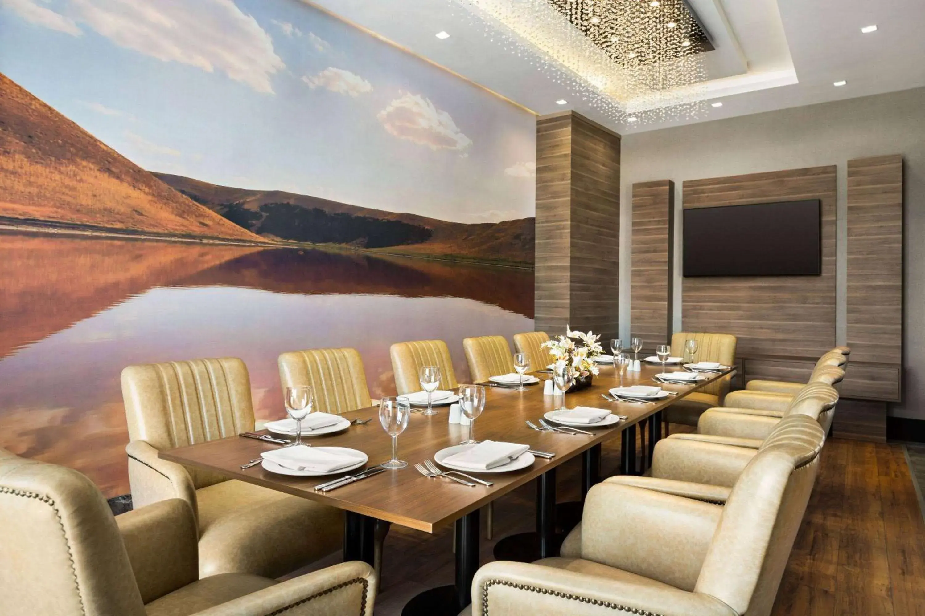 Restaurant/places to eat in Ramada by Wyndham Karapinar Restaurant/places to eat in Ramada by Wyndham Karapinar