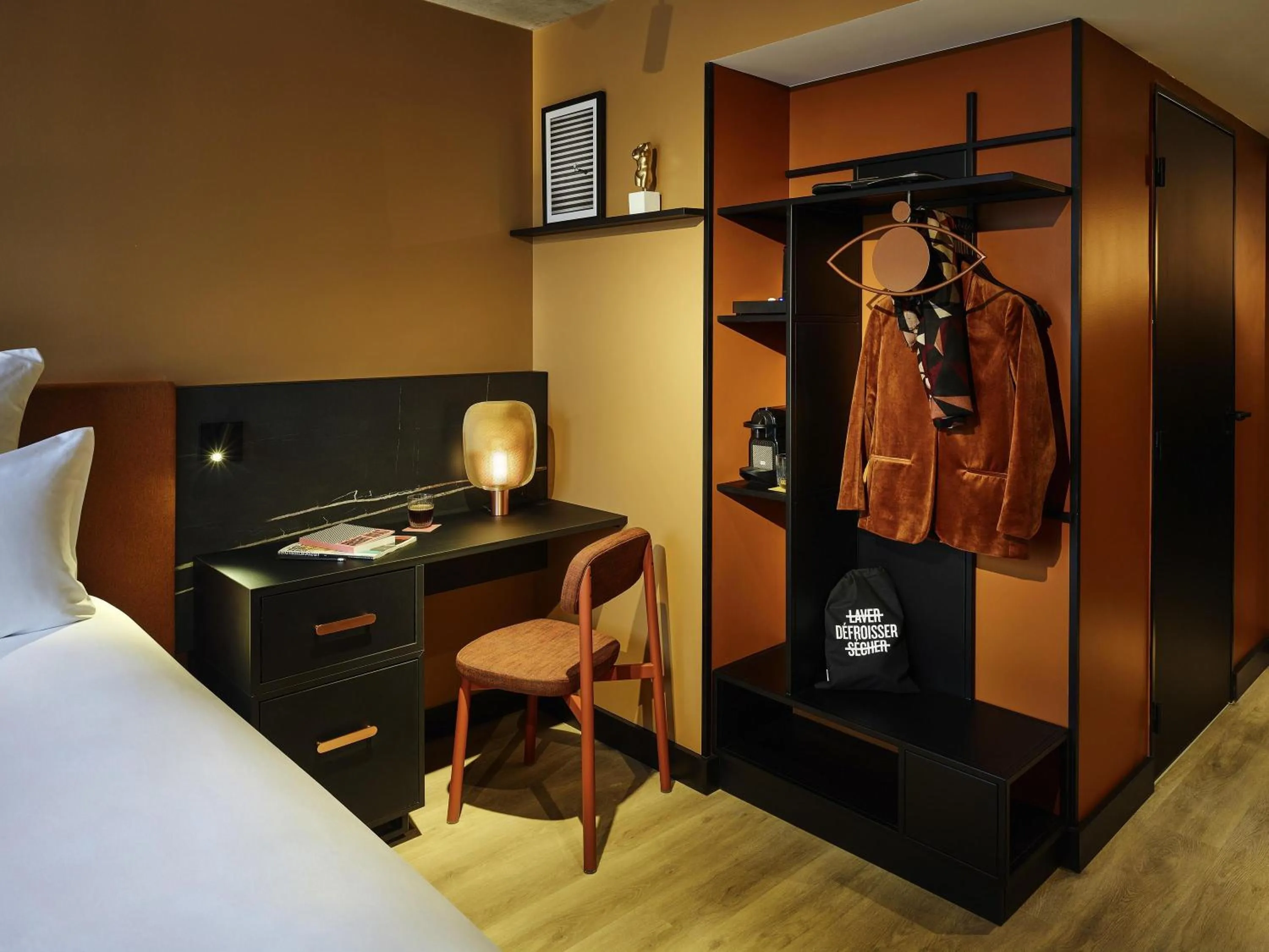 Bedroom, Bed in Tribe Paris Saint Ouen