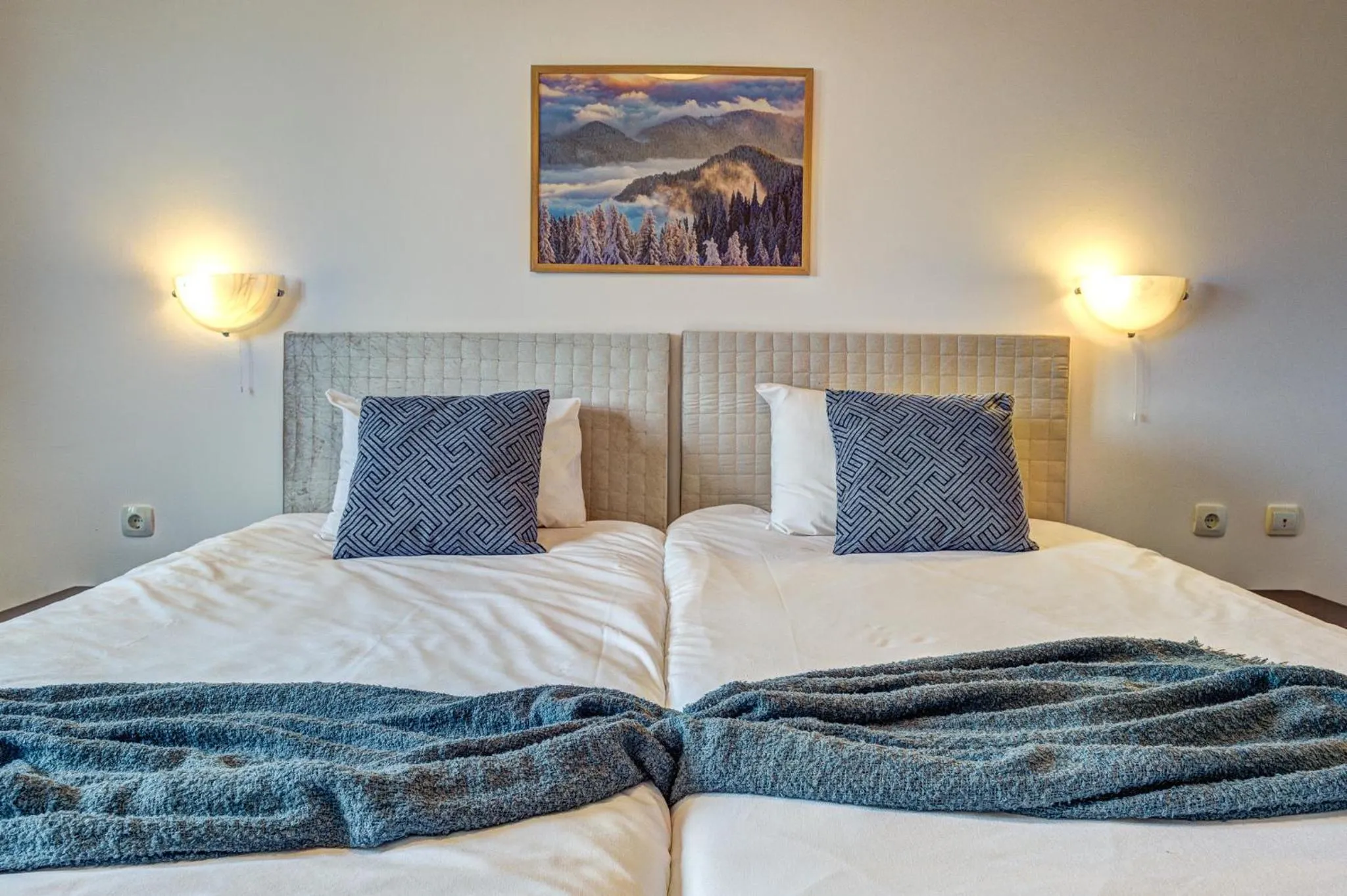 Bed in Complex Silver Hills