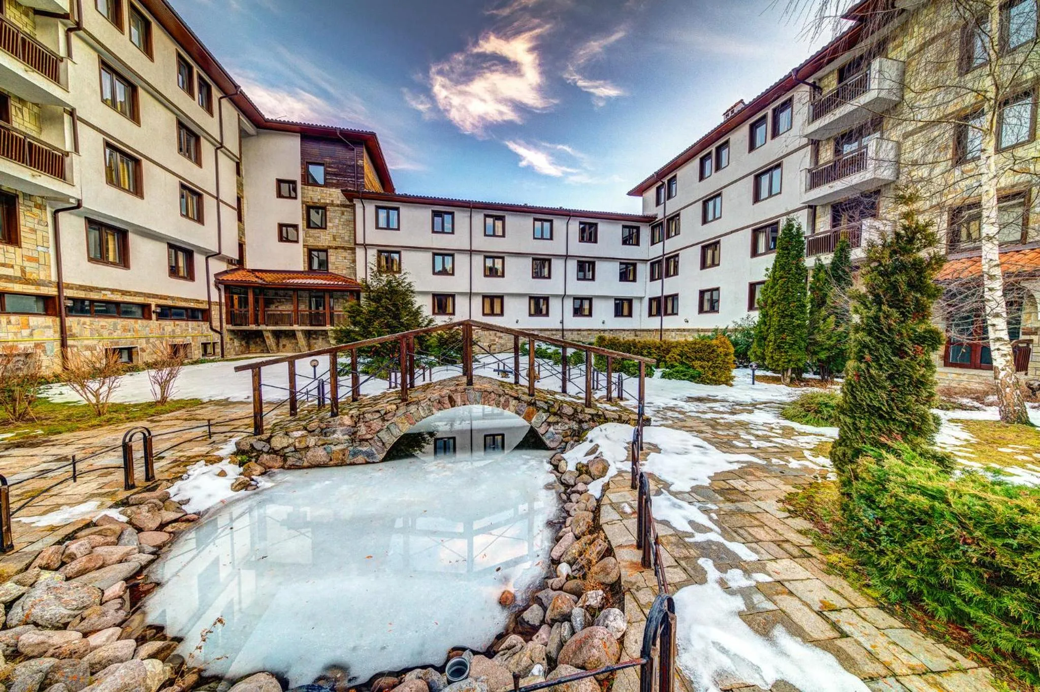 Property building in Complex Silver Hills