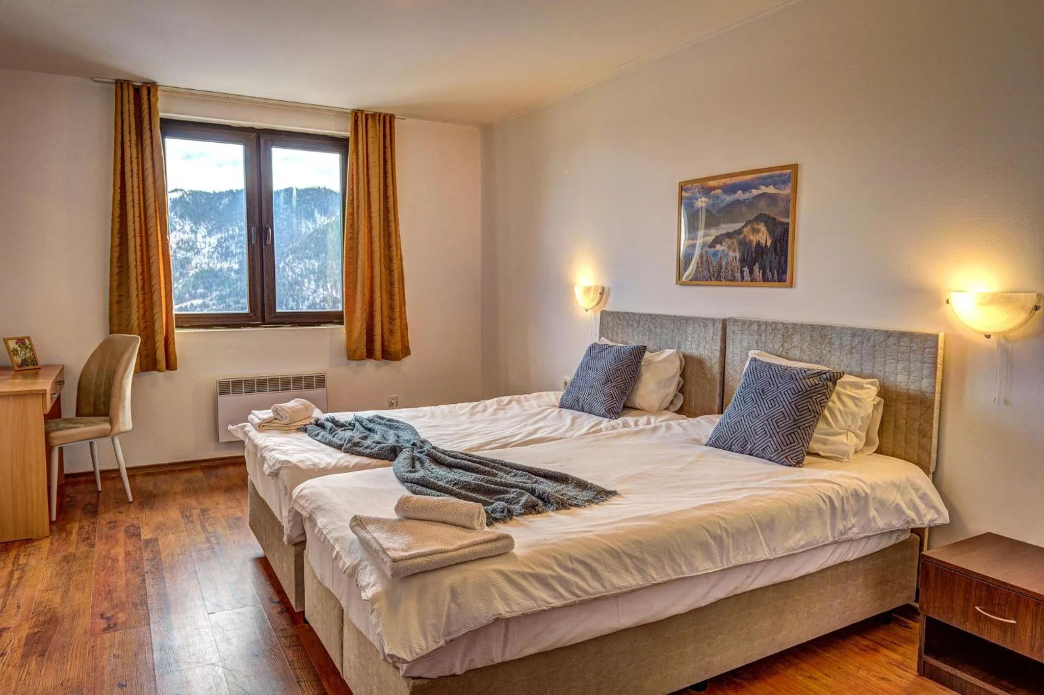 Bed in Complex Silver Hills