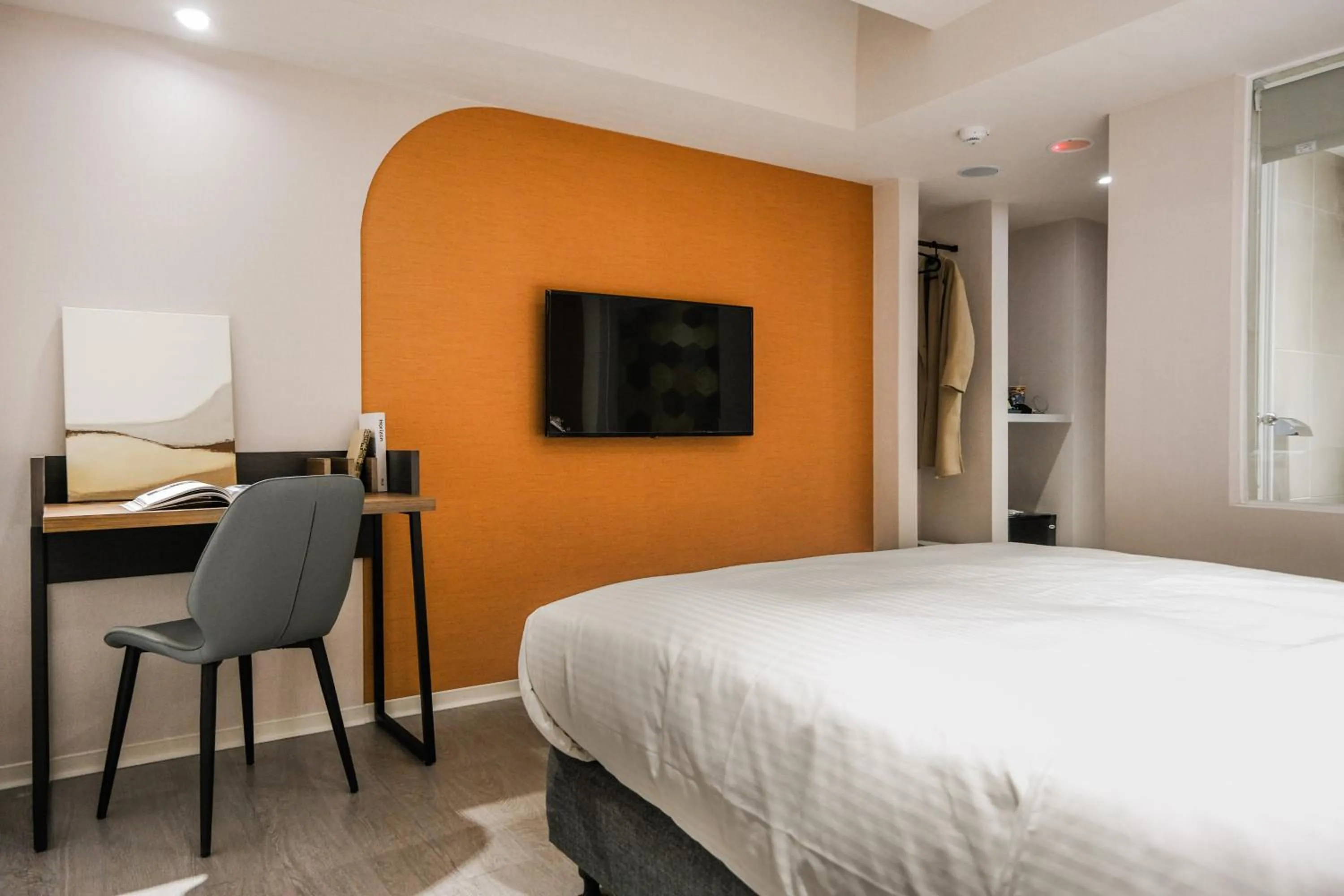 Bed in Giant Rich Hotel