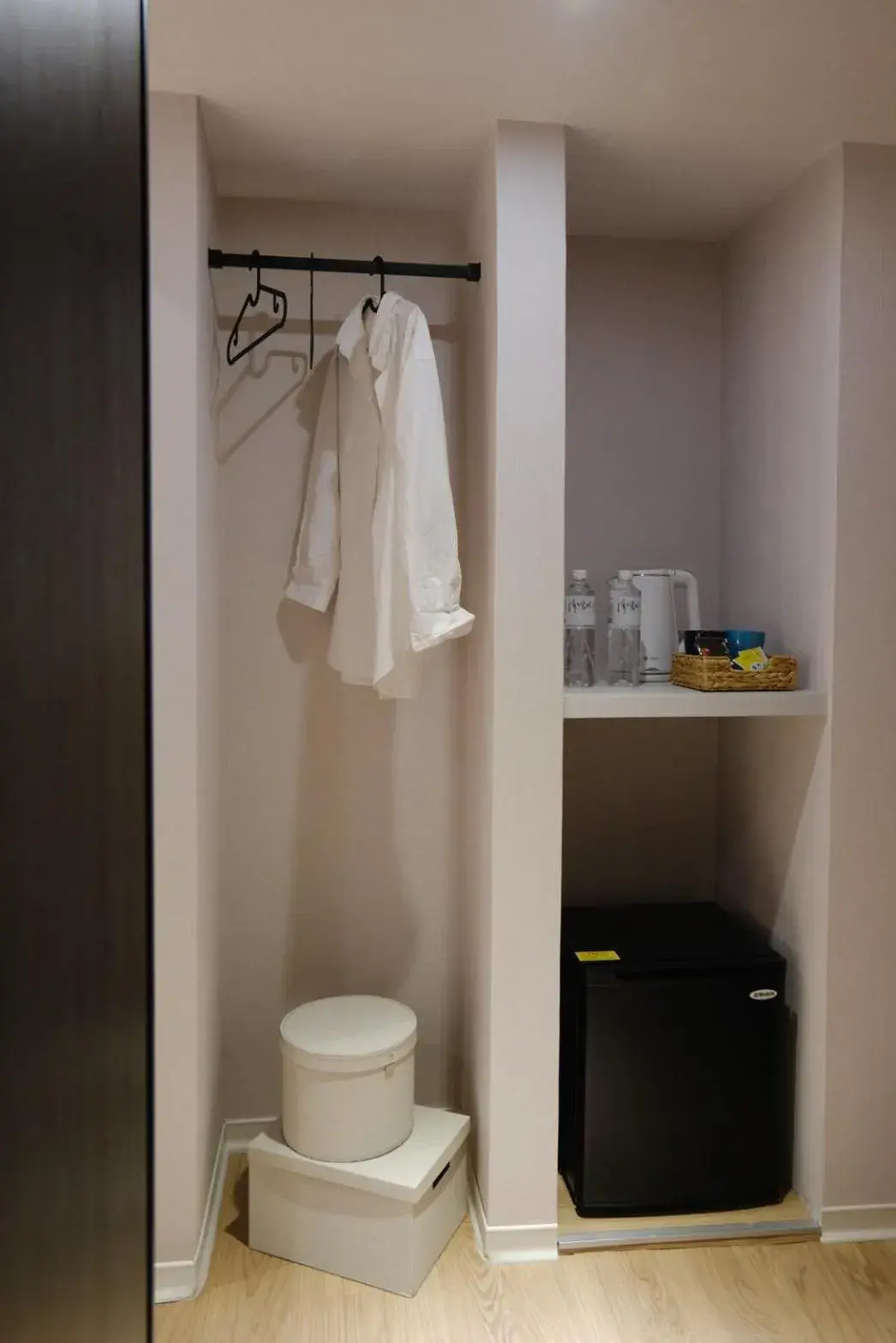 wardrobe in Giant Rich Hotel wardrobe in Giant Rich Hotel