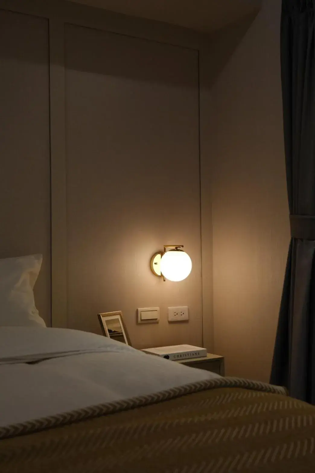 Bedroom, Bed in Giant Rich Hotel Bedroom, Bed in Giant Rich Hotel