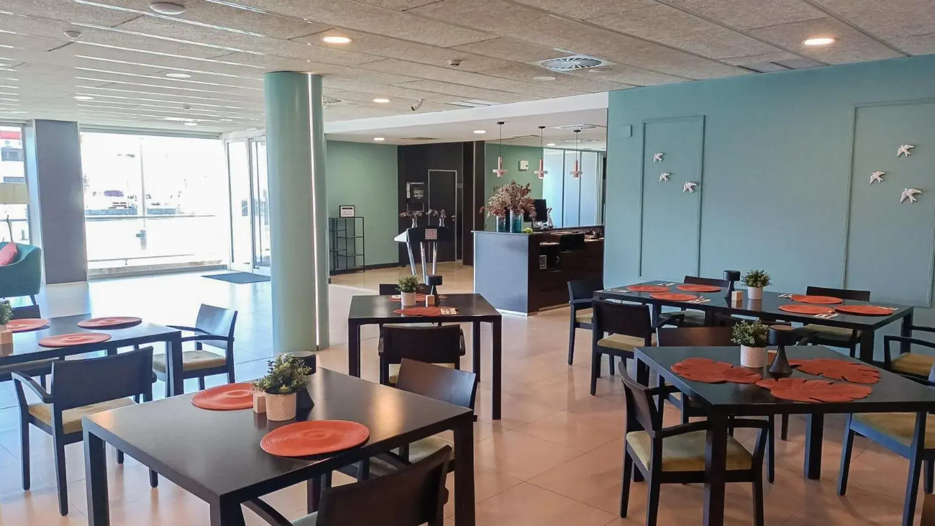 Restaurant/places to eat in AZZ Pamplona Norte Hotel Restaurant/places to eat in AZZ Pamplona Norte Hotel